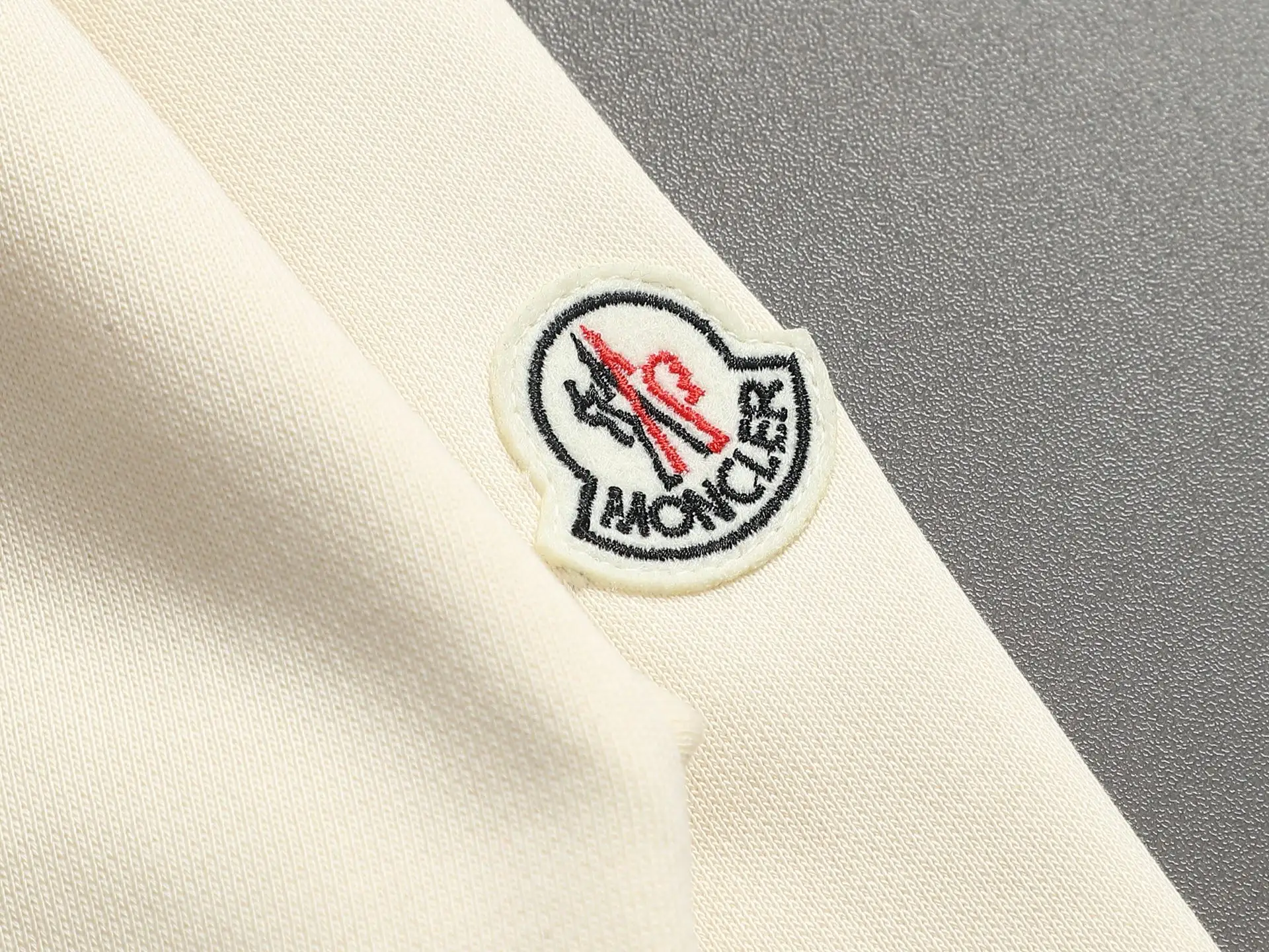 Moncler Archive Logo Crew-Neck Sweatshirt D17021948 — view 5