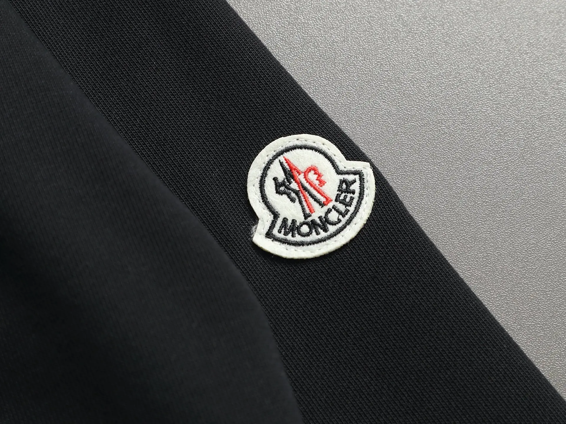 Moncler Archive Logo Embroidered Sweatshirt D17021949 — view 5