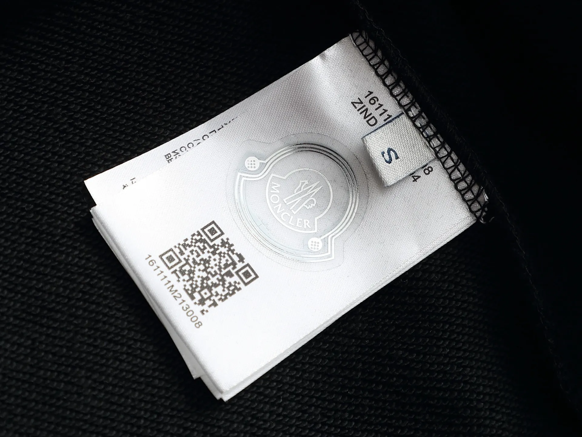 Moncler Archive Logo Embroidered Sweatshirt D17021949 — view 9