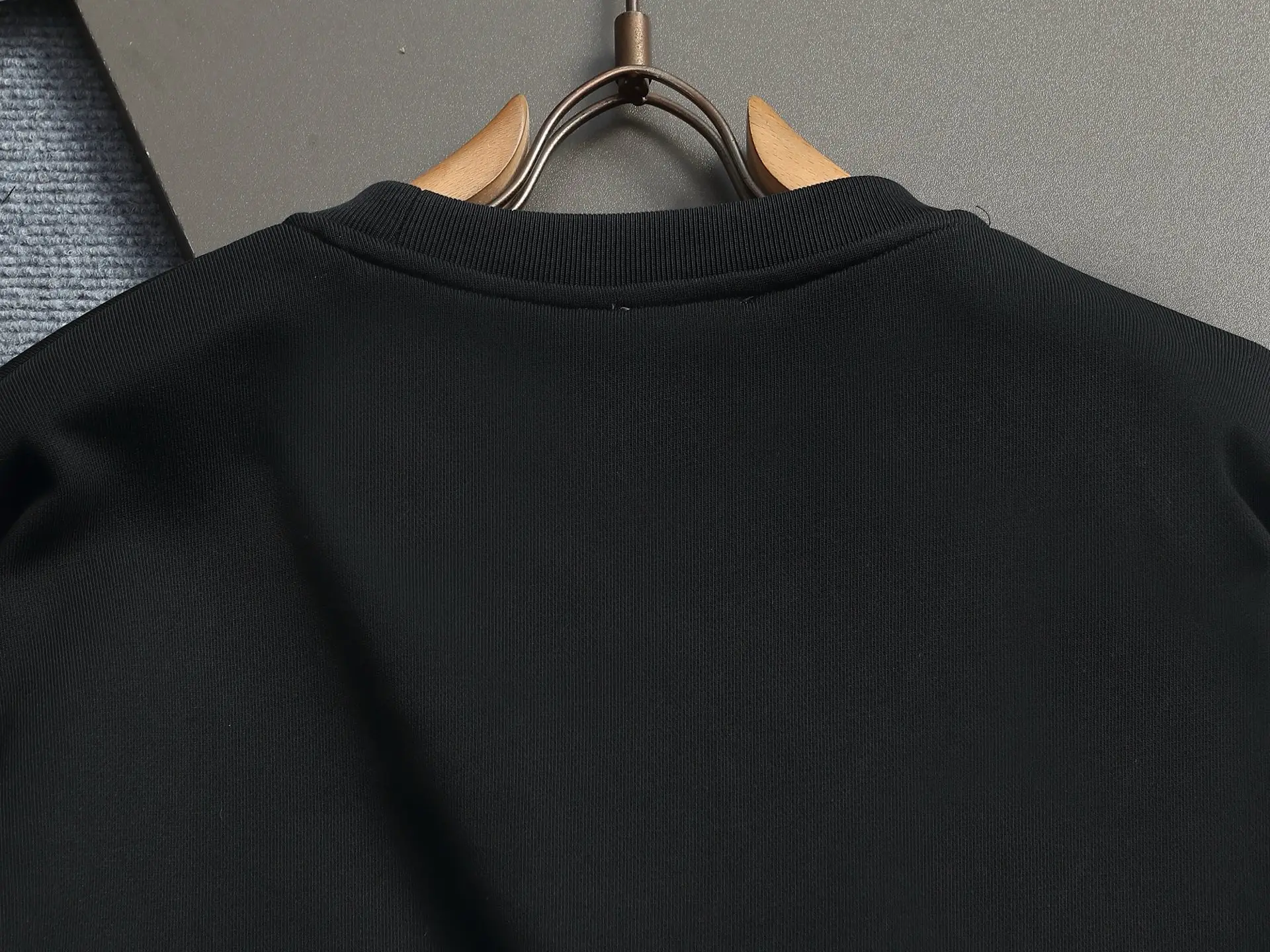 Moncler Archive Logo Embroidered Sweatshirt D17021949 — view 10