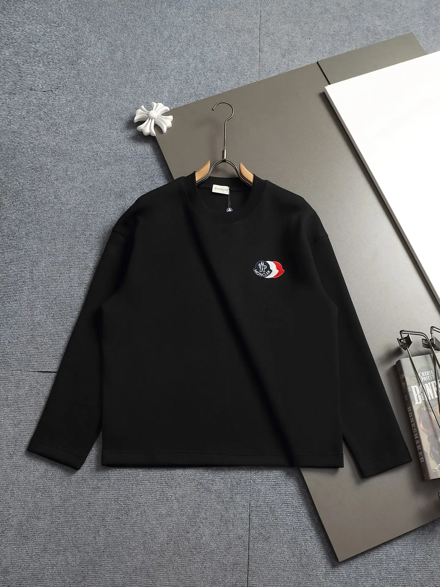 Logo-Embroidered Crew-Neck Sweatshirt D17021961