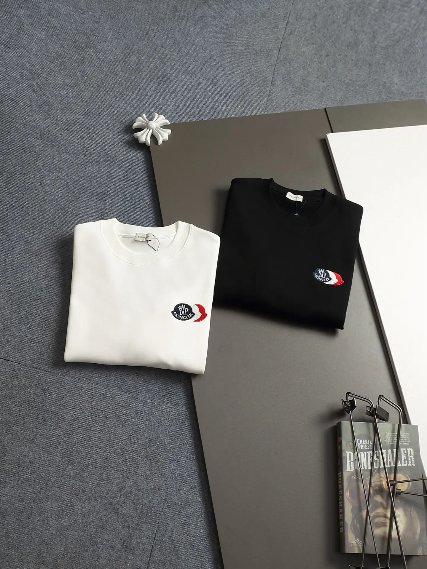Logo-Embroidered Crew-Neck Sweatshirt D17021961 — view 11