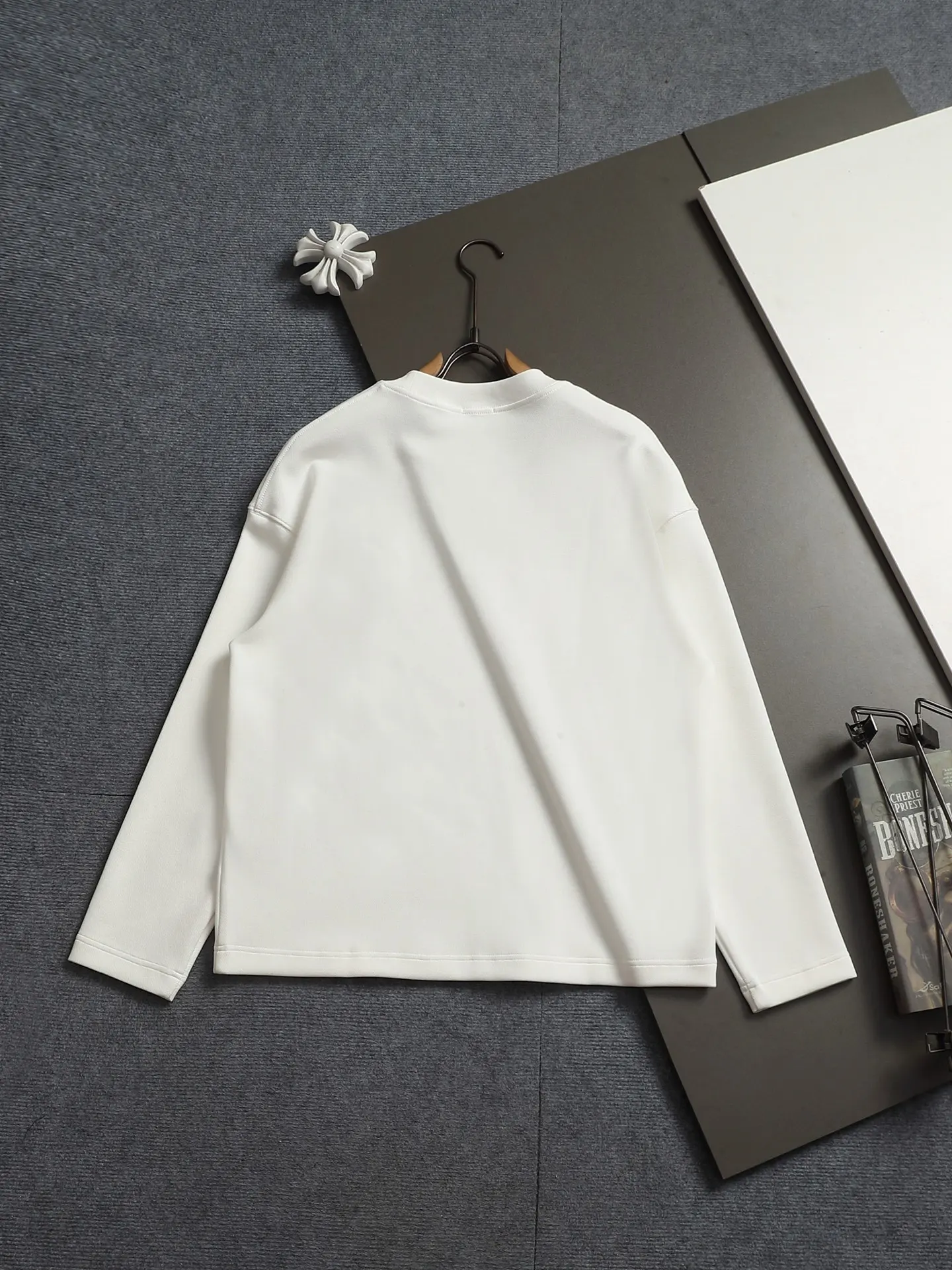 Logo-Embroidered Crew-Neck Sweatshirt D17021960 — view 10