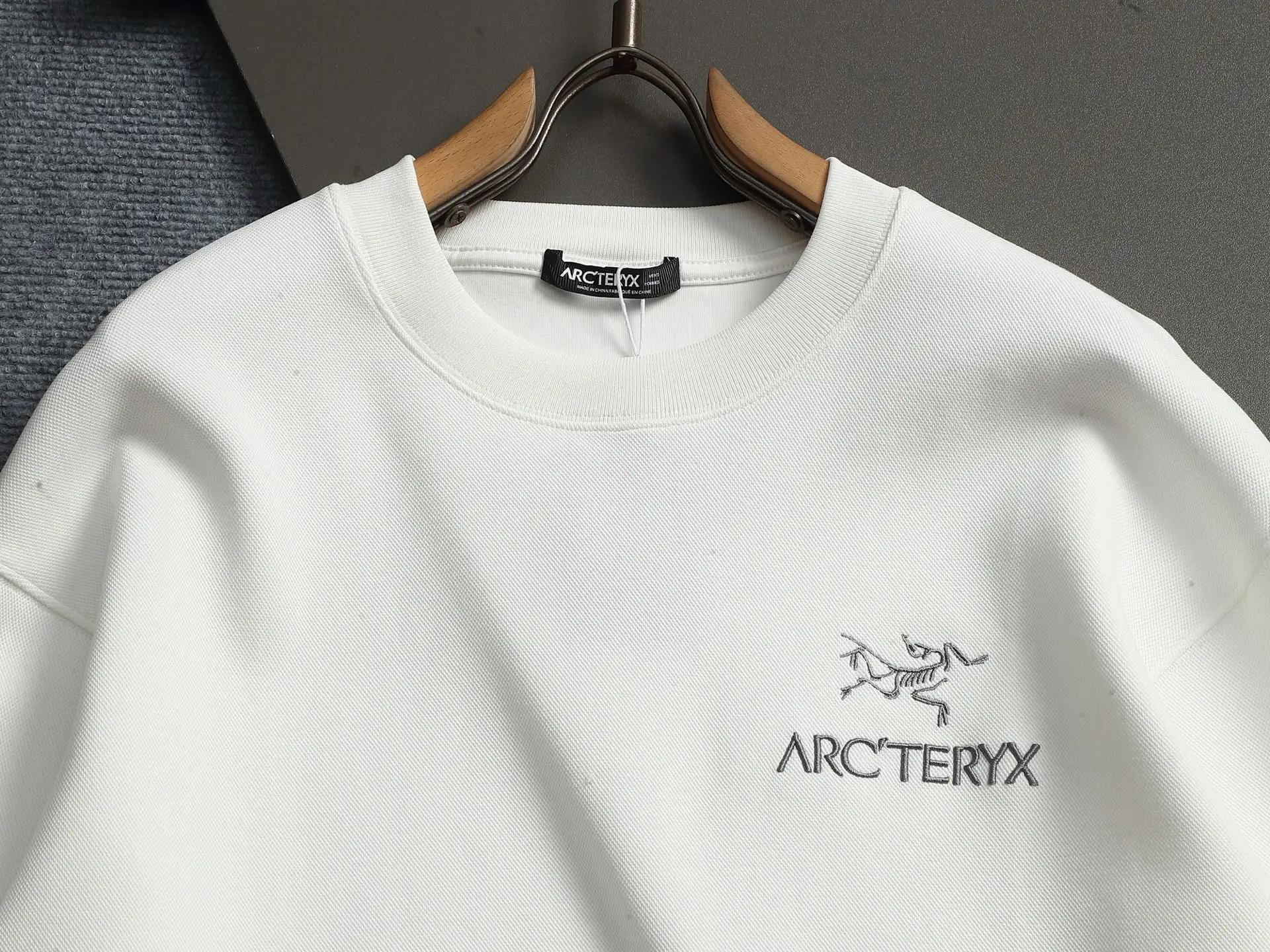 Cormac Logo-Print Crew-Neck Sweatshirt D17021964 — view 2
