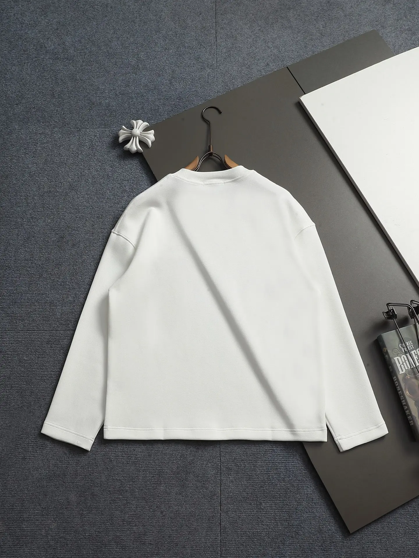 Cormac Logo-Print Crew-Neck Sweatshirt D17021964 — view 11