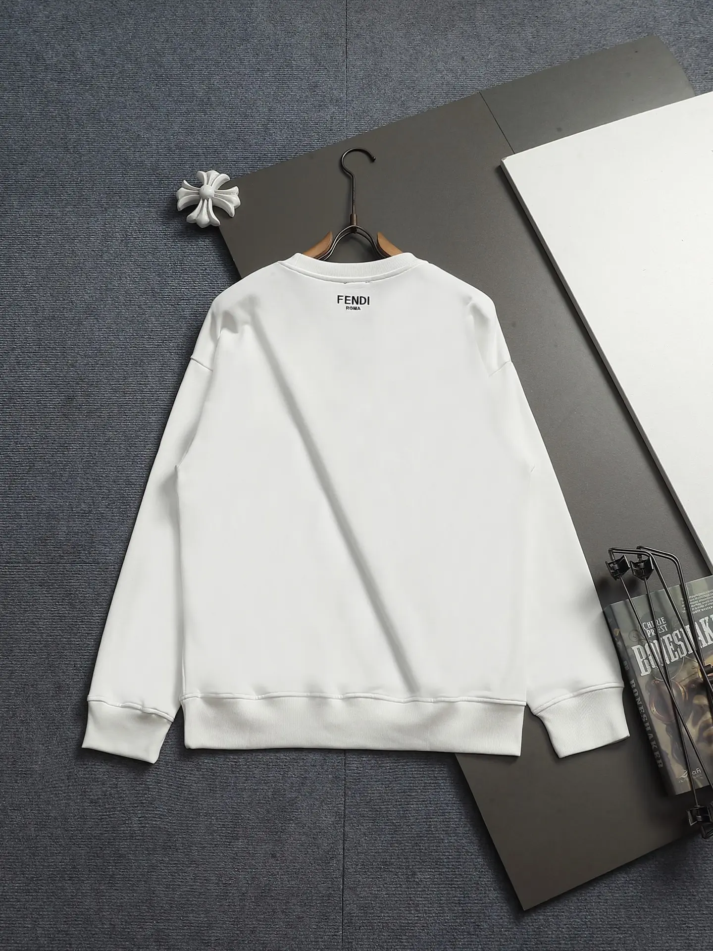 Trompe L'oeil Bow Print Sweatshirt D17021945 — view 11