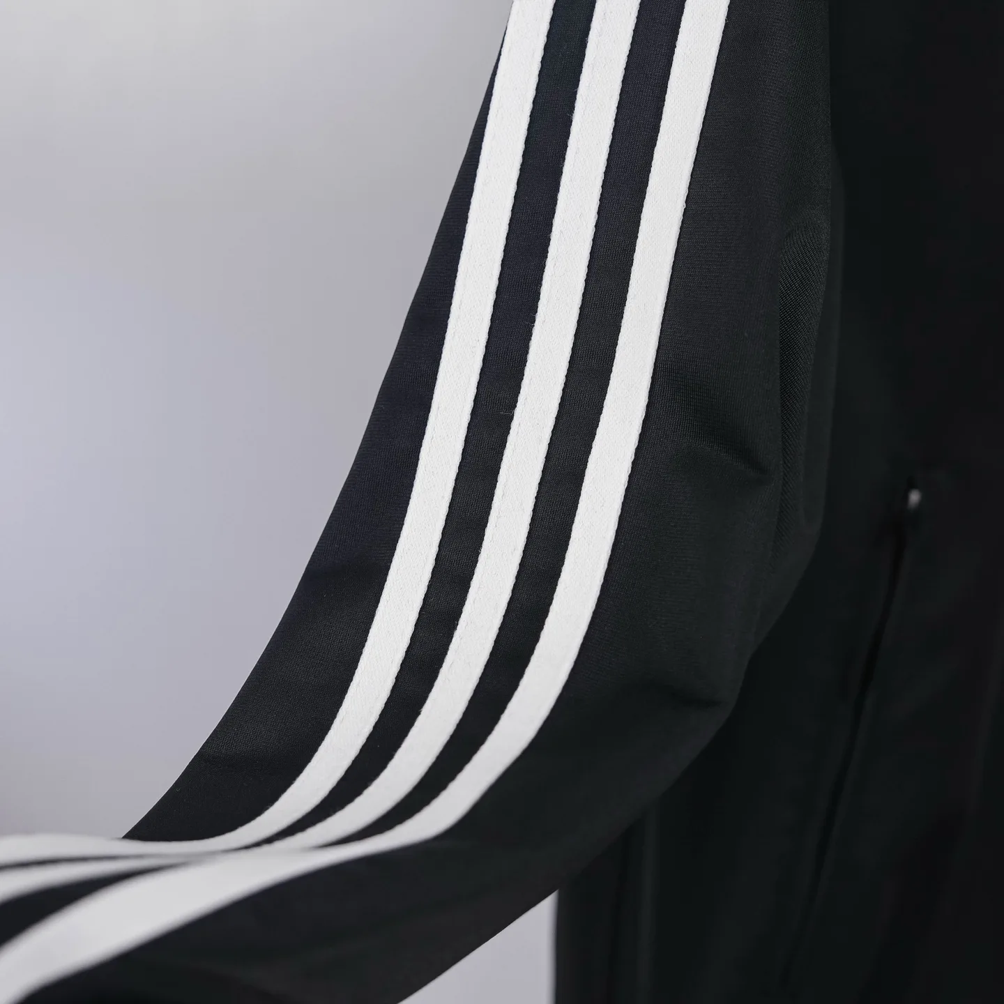 Adicolor Firebird Tricot Track Jacket D17021776 — view 15