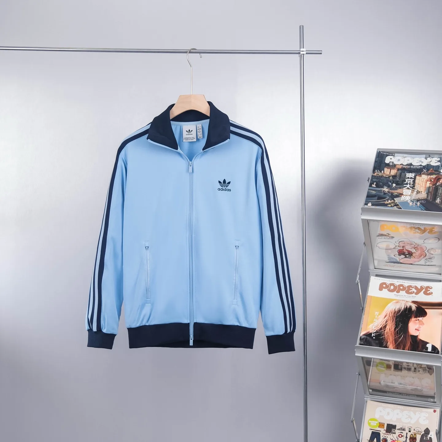 Adicolor Classics 3-Stripes Track Jacket D17021727 — view 2