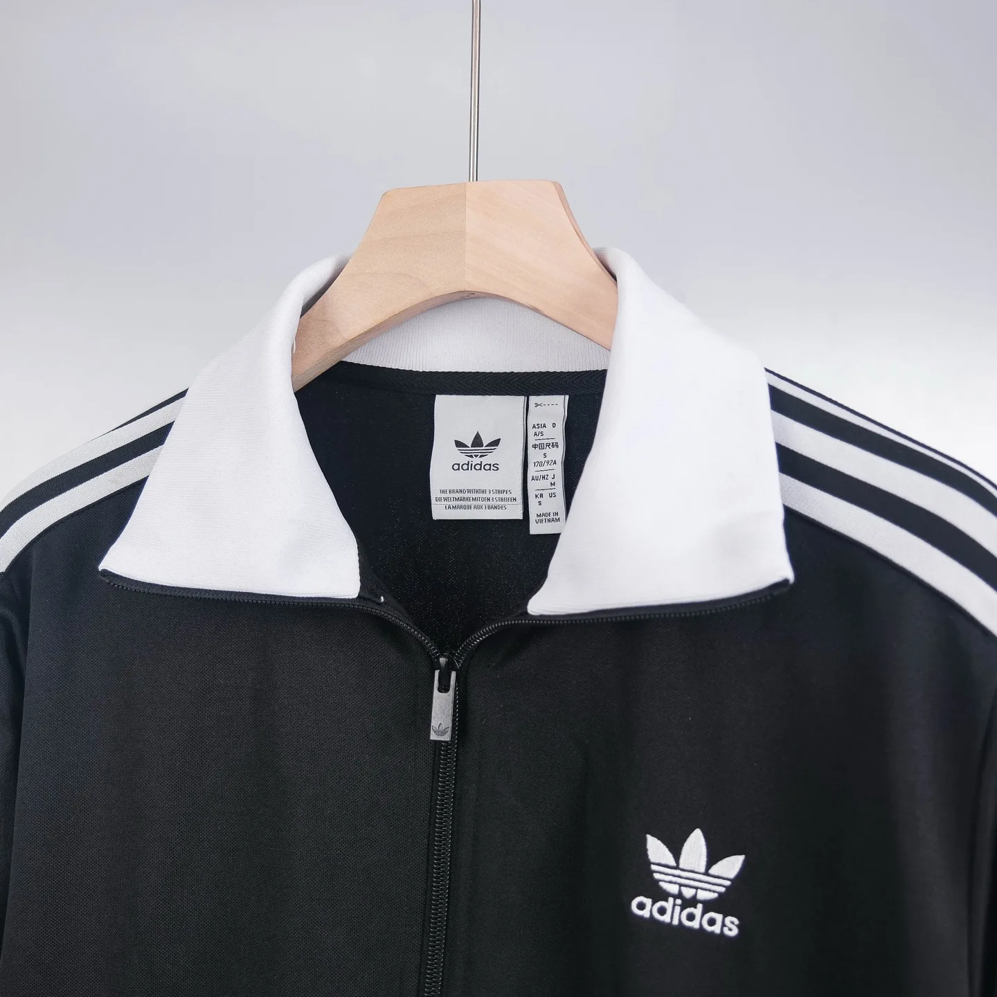 Adicolor Classics 3-Stripes Track Jacket D17021727 — view 7