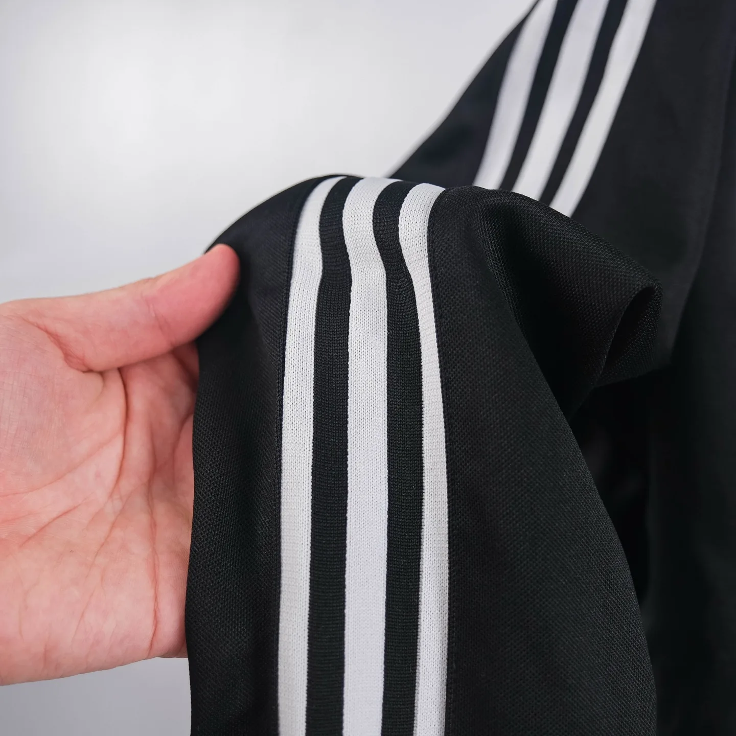 Adicolor Classics 3-Stripes Track Jacket D17021727 — view 11