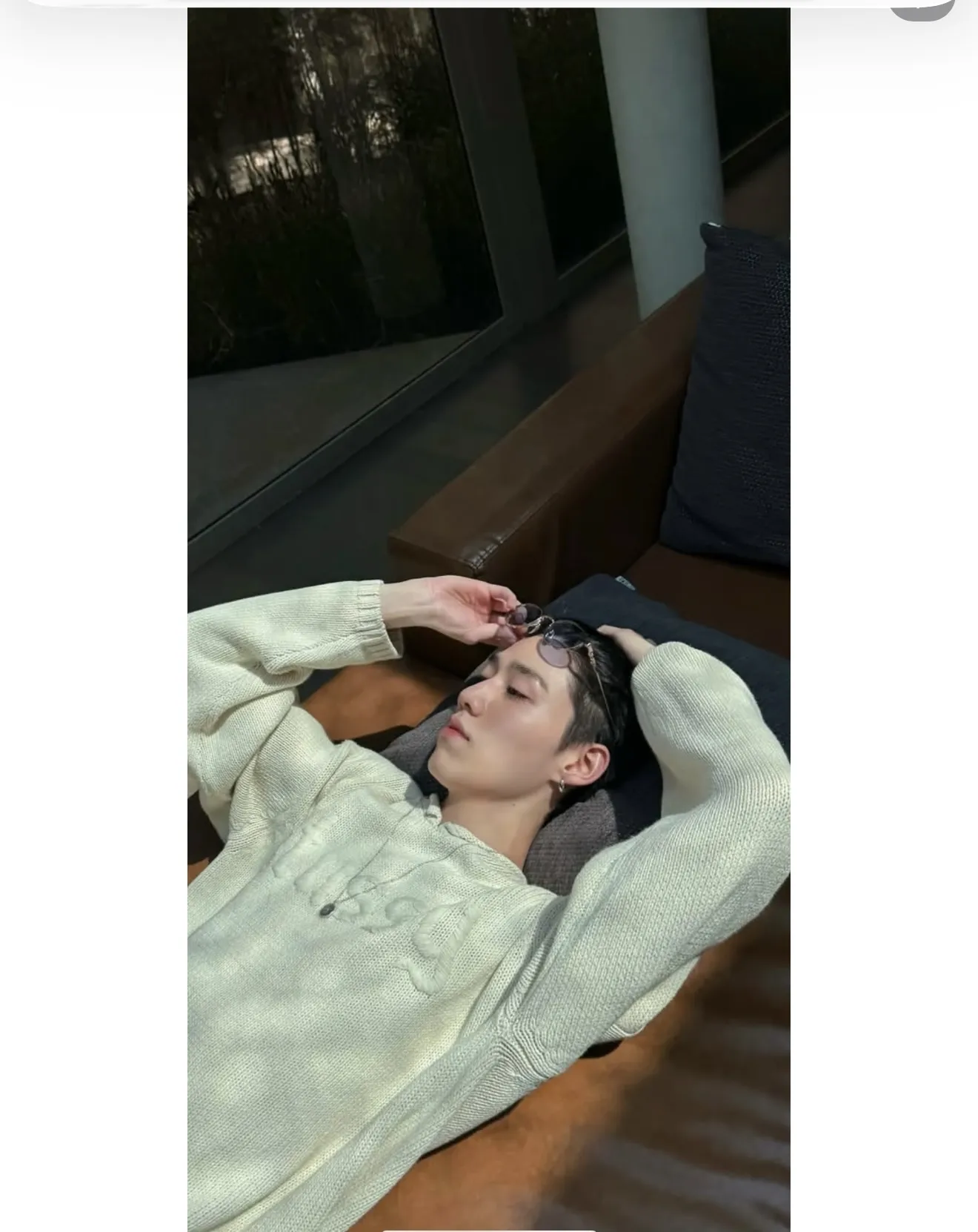 Stussy V-Neck Logo Knit Sweater D17021781 — view 4
