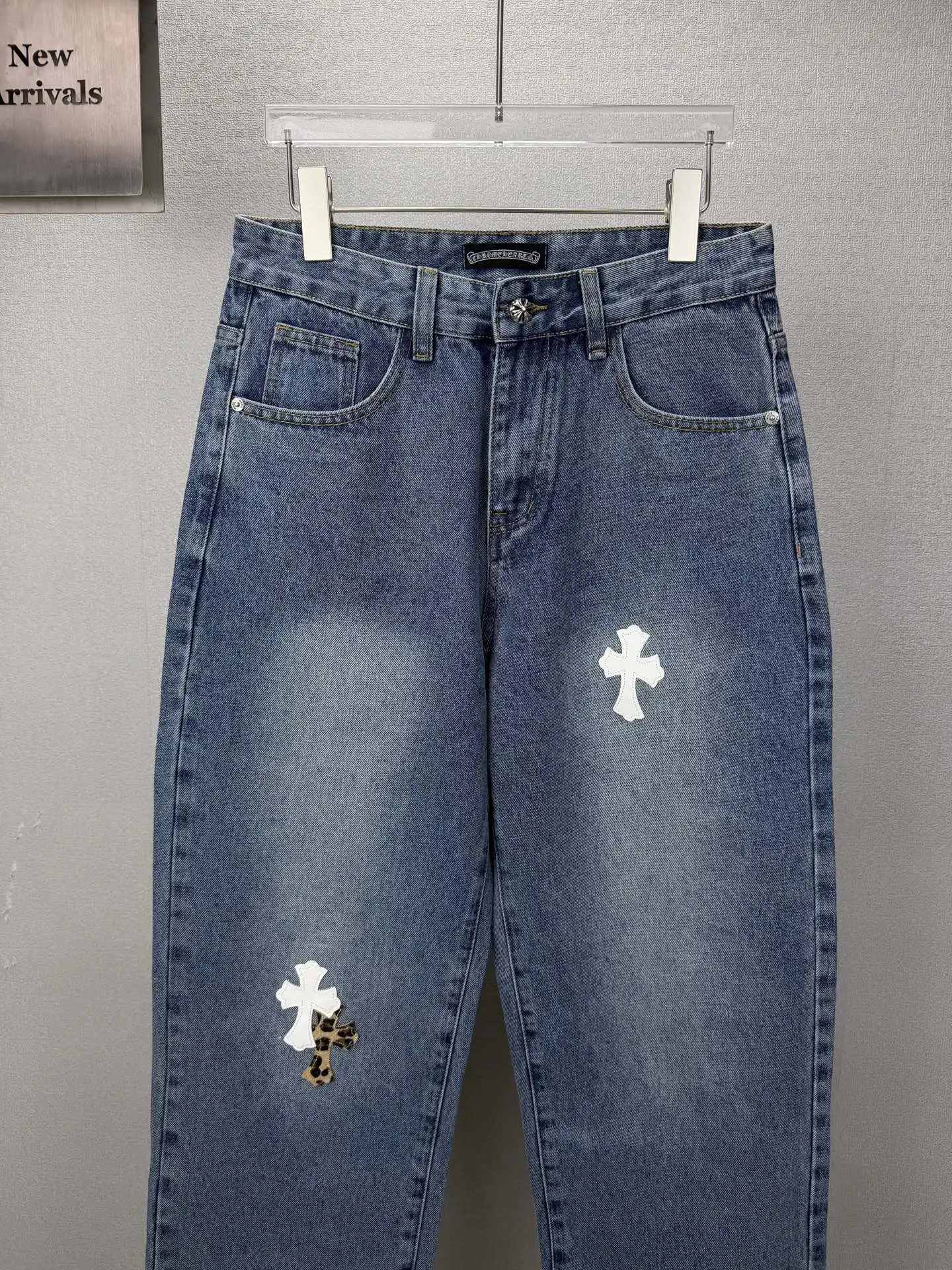 Chrome Hearts Leopard Cross Patch Straight-Leg Jeans D17521869 — view 5