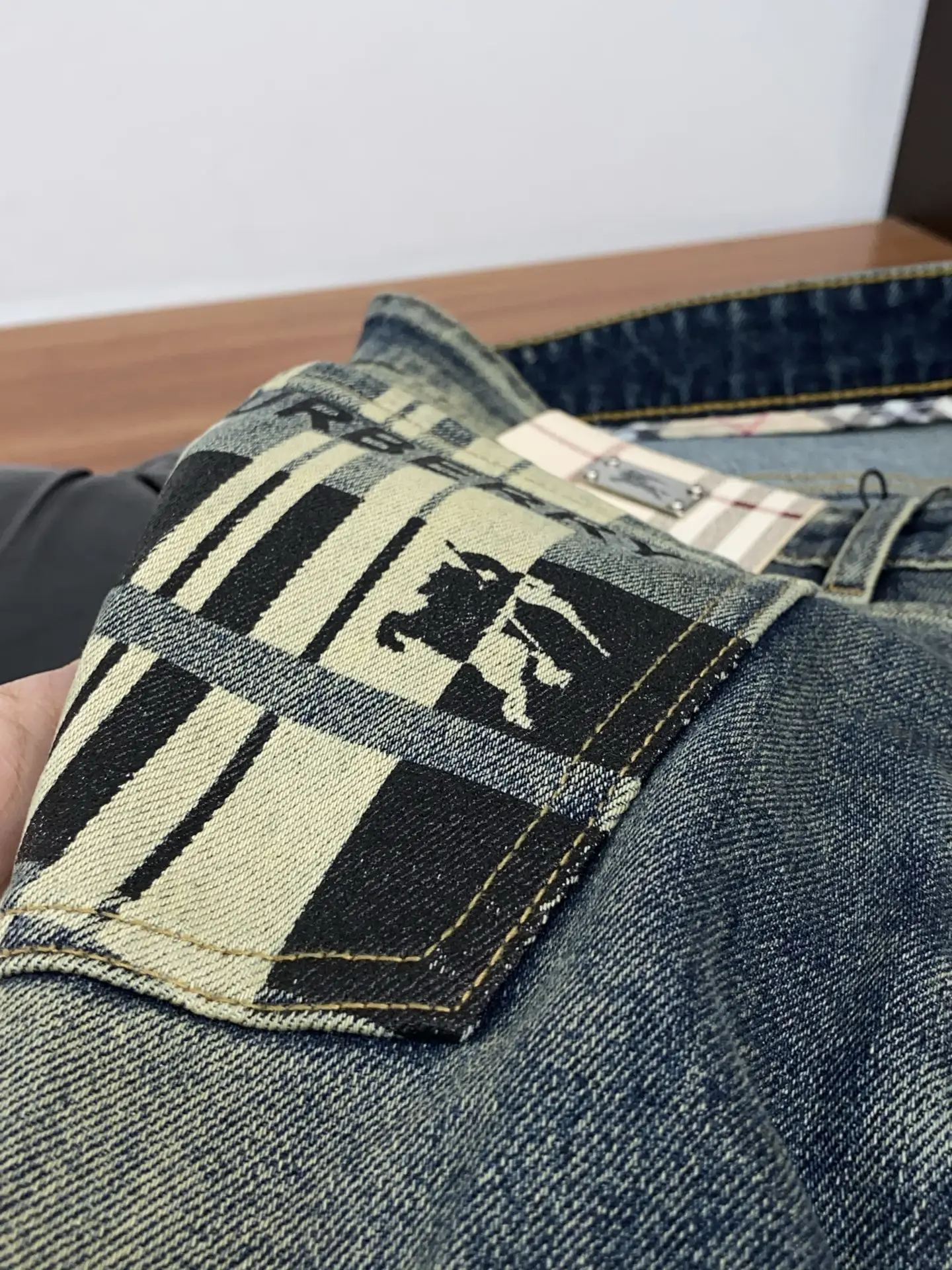 Slim-Fit Straight-Leg Check Pocket Jeans D17522583 — view 6