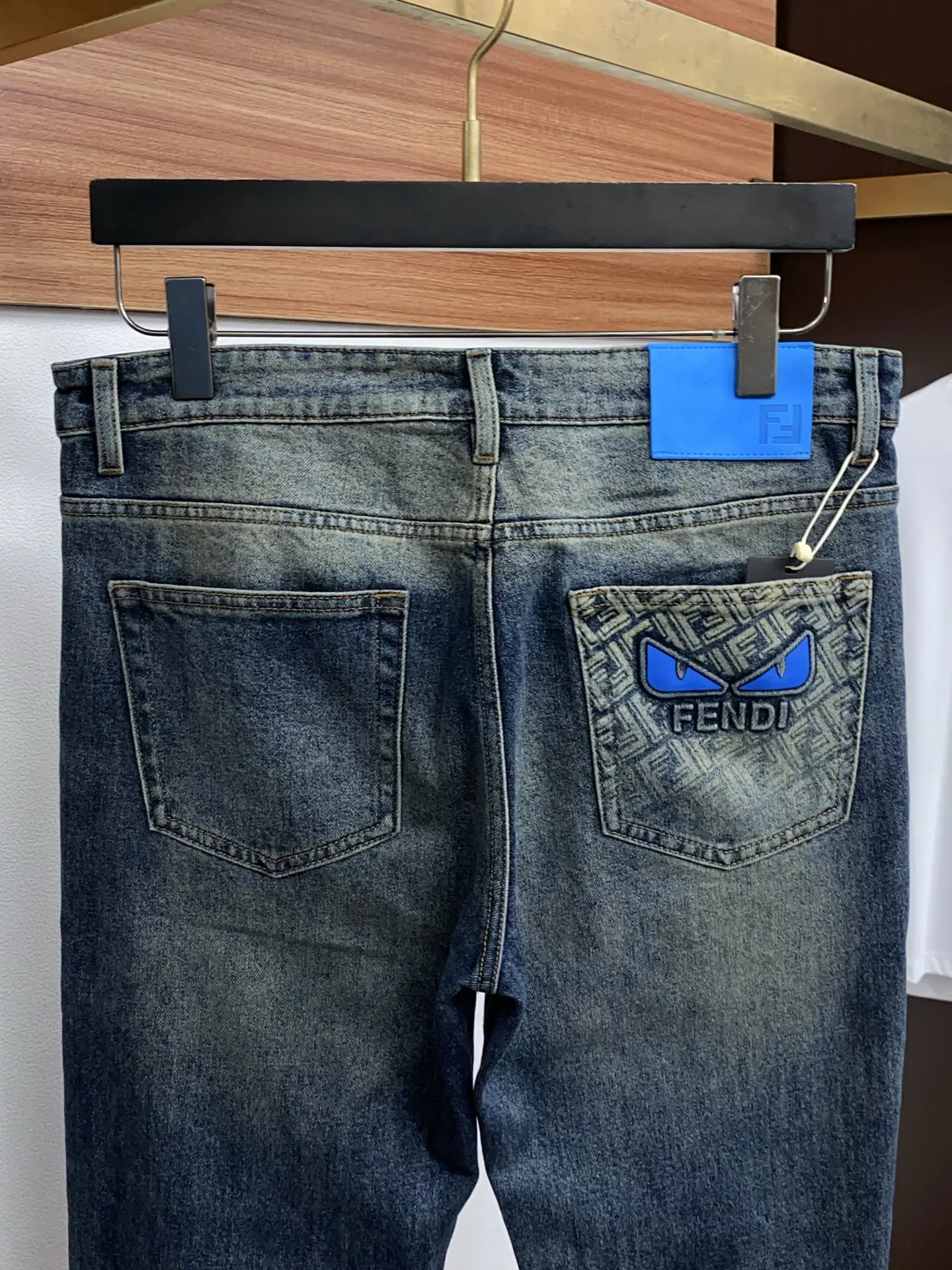 Slim-Fit Straight-Leg Jeans with Logo Patch D17522577 — view 9