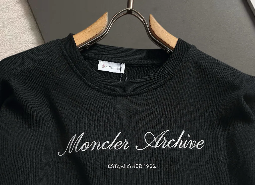 Moncler Archive Embroidered Crew-Neck Sweatshirt D17520218 — view 3