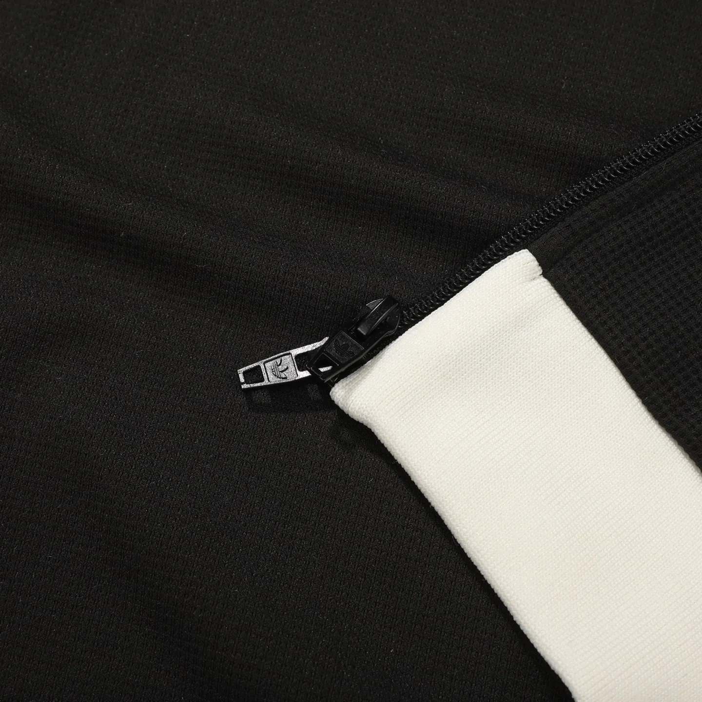 Adicolor Waffle Knit Track Jacket D17521737 — view 11