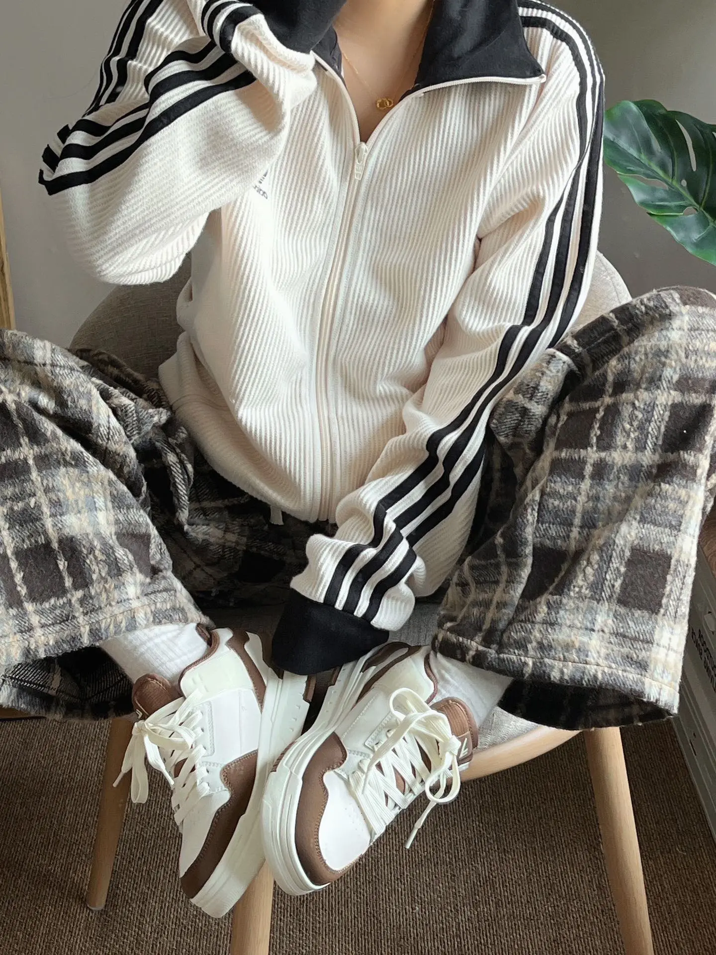 Waffle-Knit Zip-Up Track Jacket D17521734 — view 10