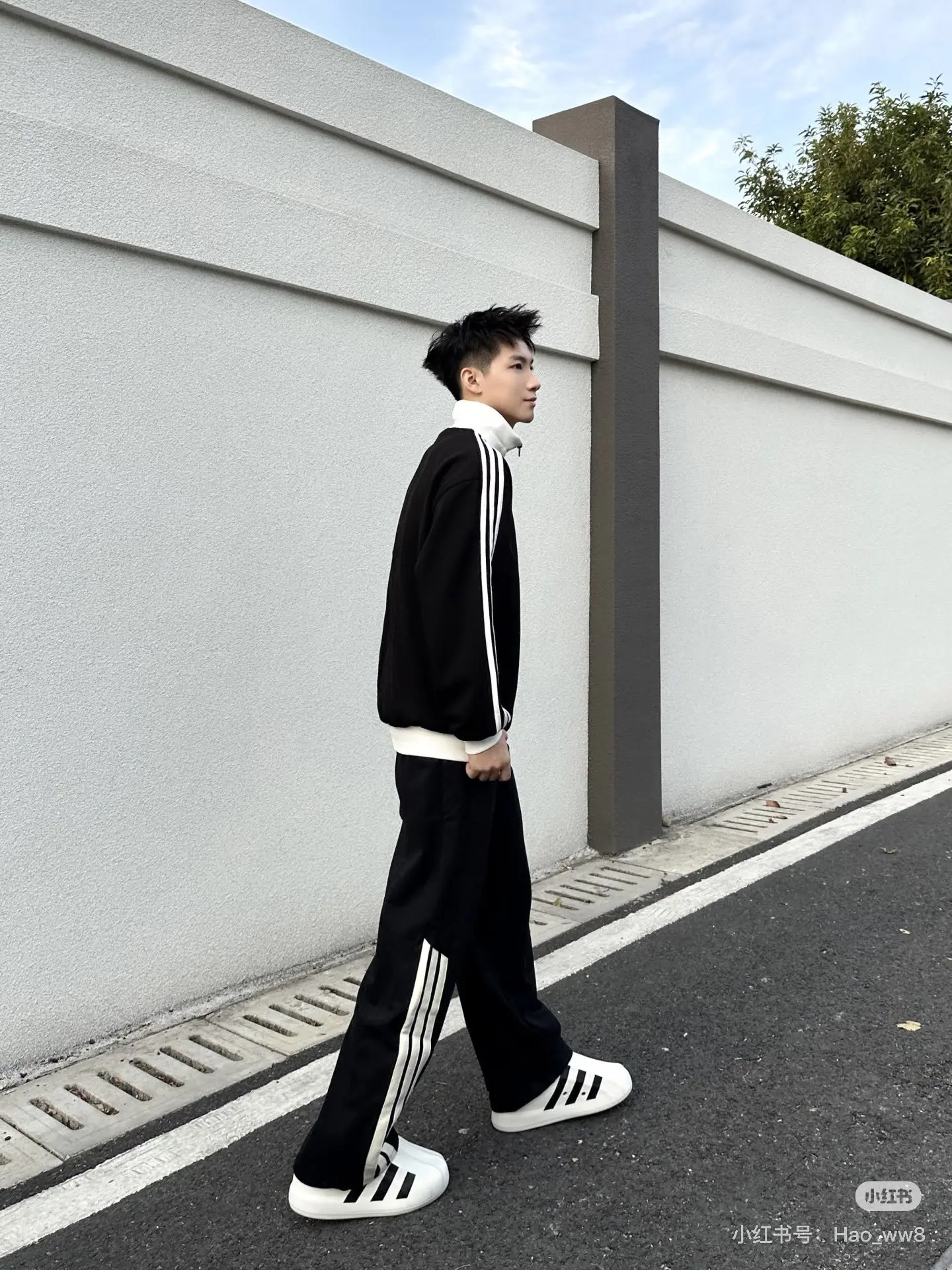 Adicolor Classics Waffle Track Jacket D17521750 — view 4