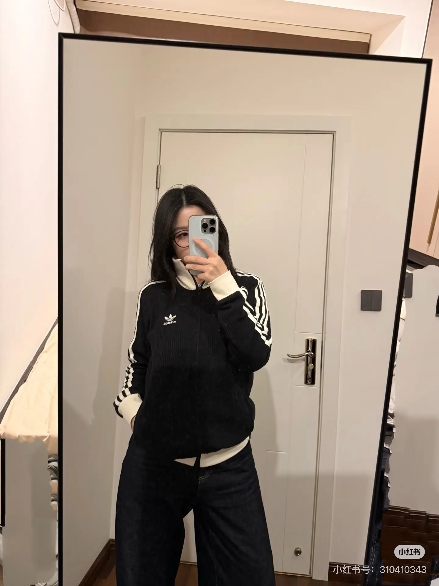 Adicolor Classics Waffle Track Jacket D17521750 — view 9