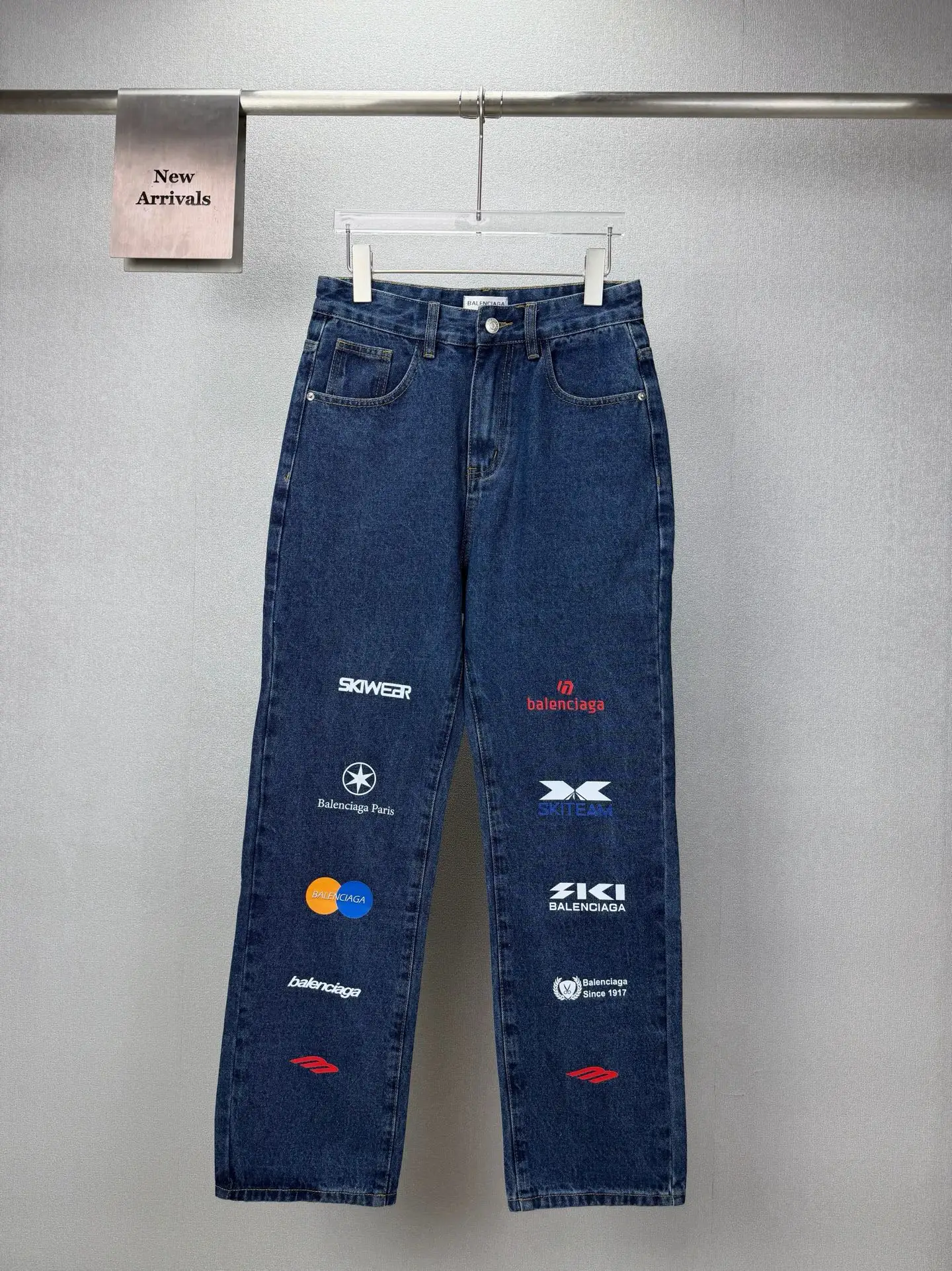 Multi-Logo Straight-Leg Jeans D18021877