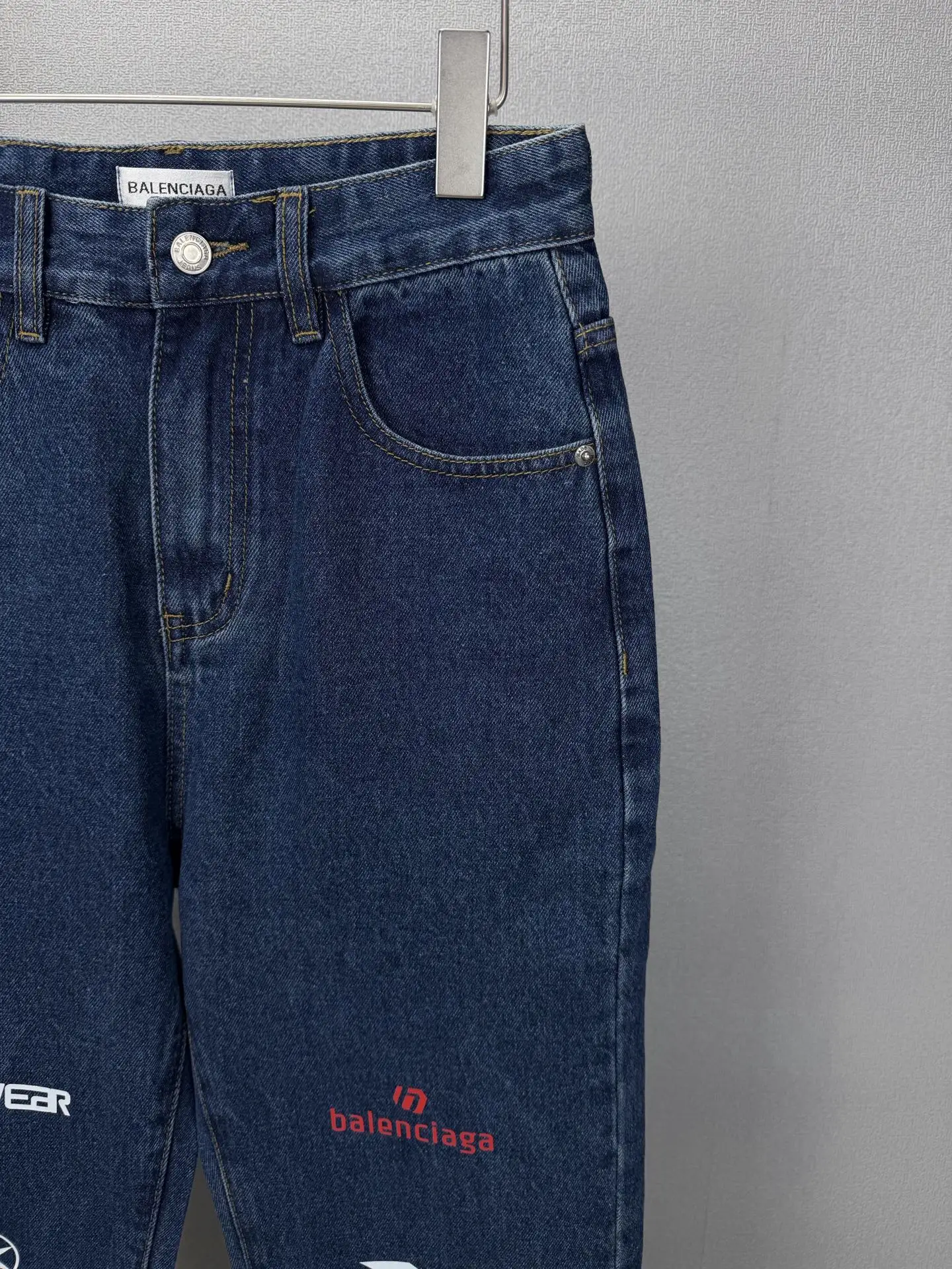 Multi-Logo Straight-Leg Jeans D18021877 — view 4
