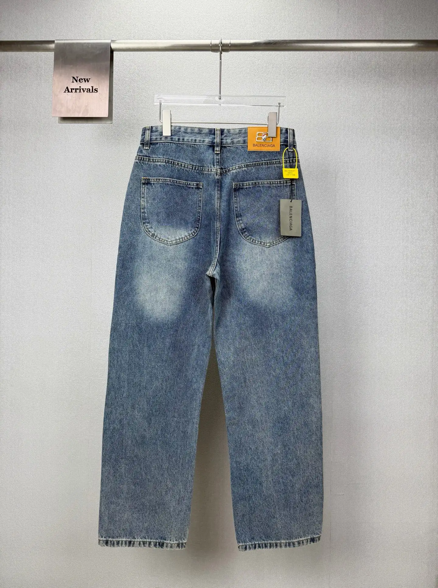 Multi-Logo Embroidered Wide-Leg Jeans D18021876 — view 2