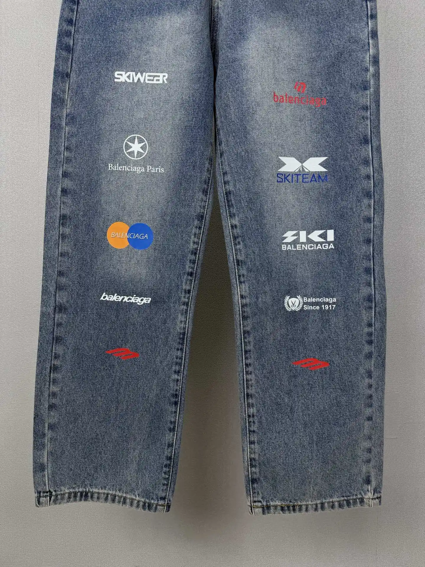 Multi-Logo Embroidered Wide-Leg Jeans D18021876 — view 7