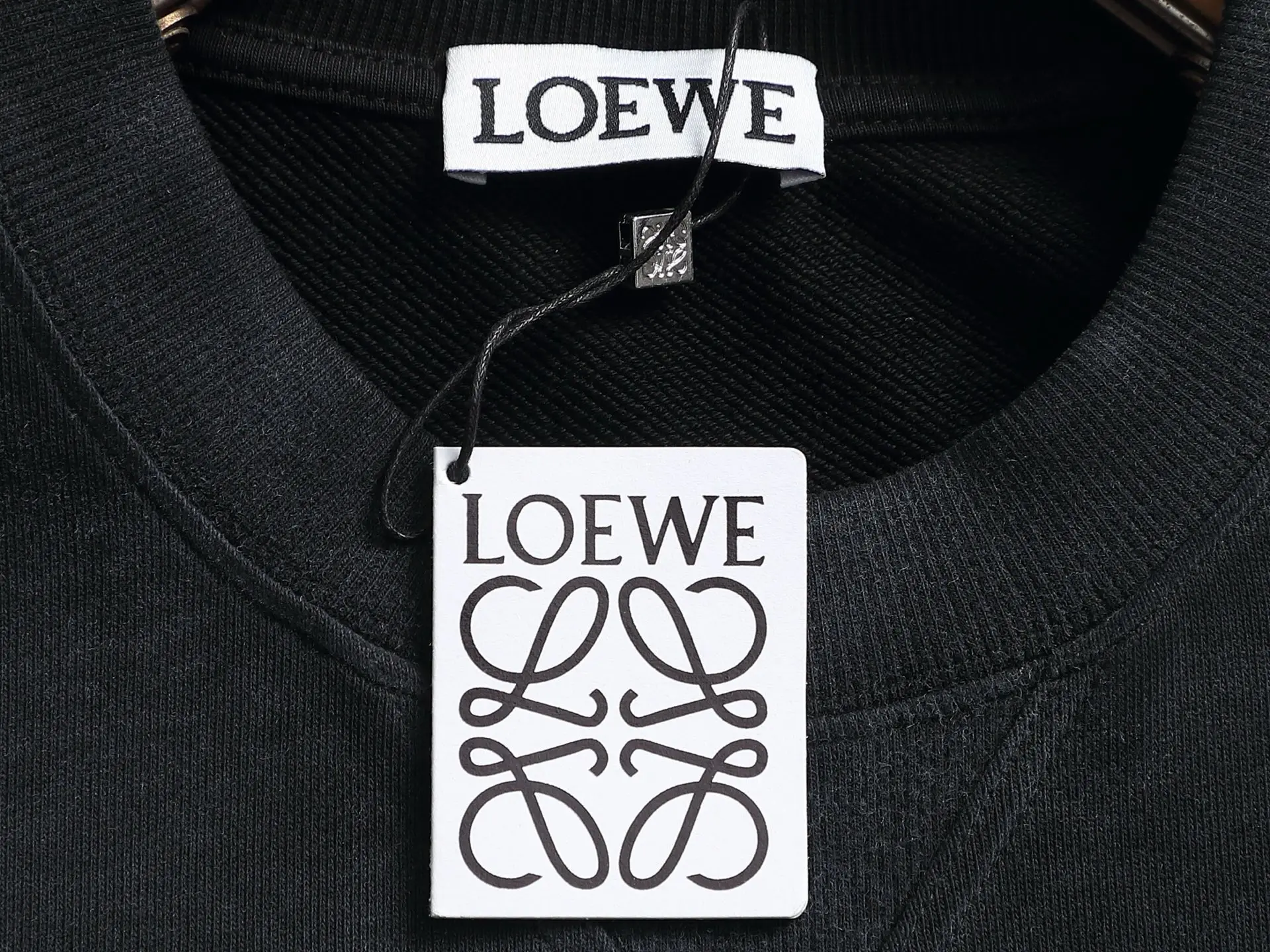 Anagram Logo Embroidered Crew-Neck Sweatshirt D18021936 — view 5