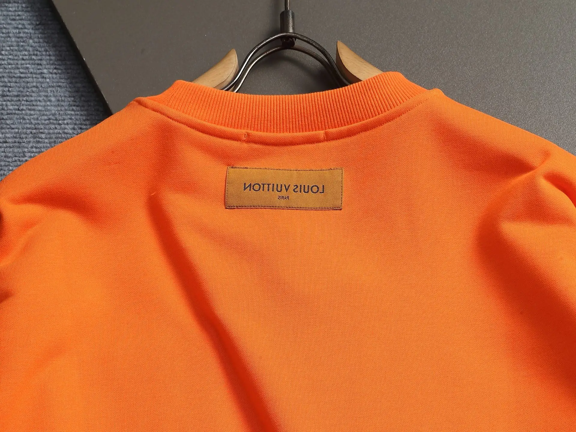 Embossed Monogram Pocket Sweatshirt D18021943 — view 9