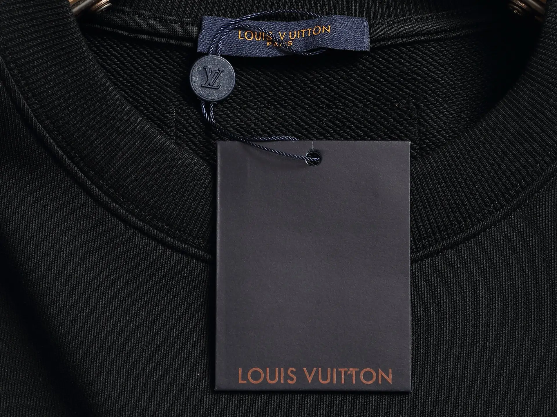 Embossed Monogram Pocket Sweatshirt D18021944 — view 4