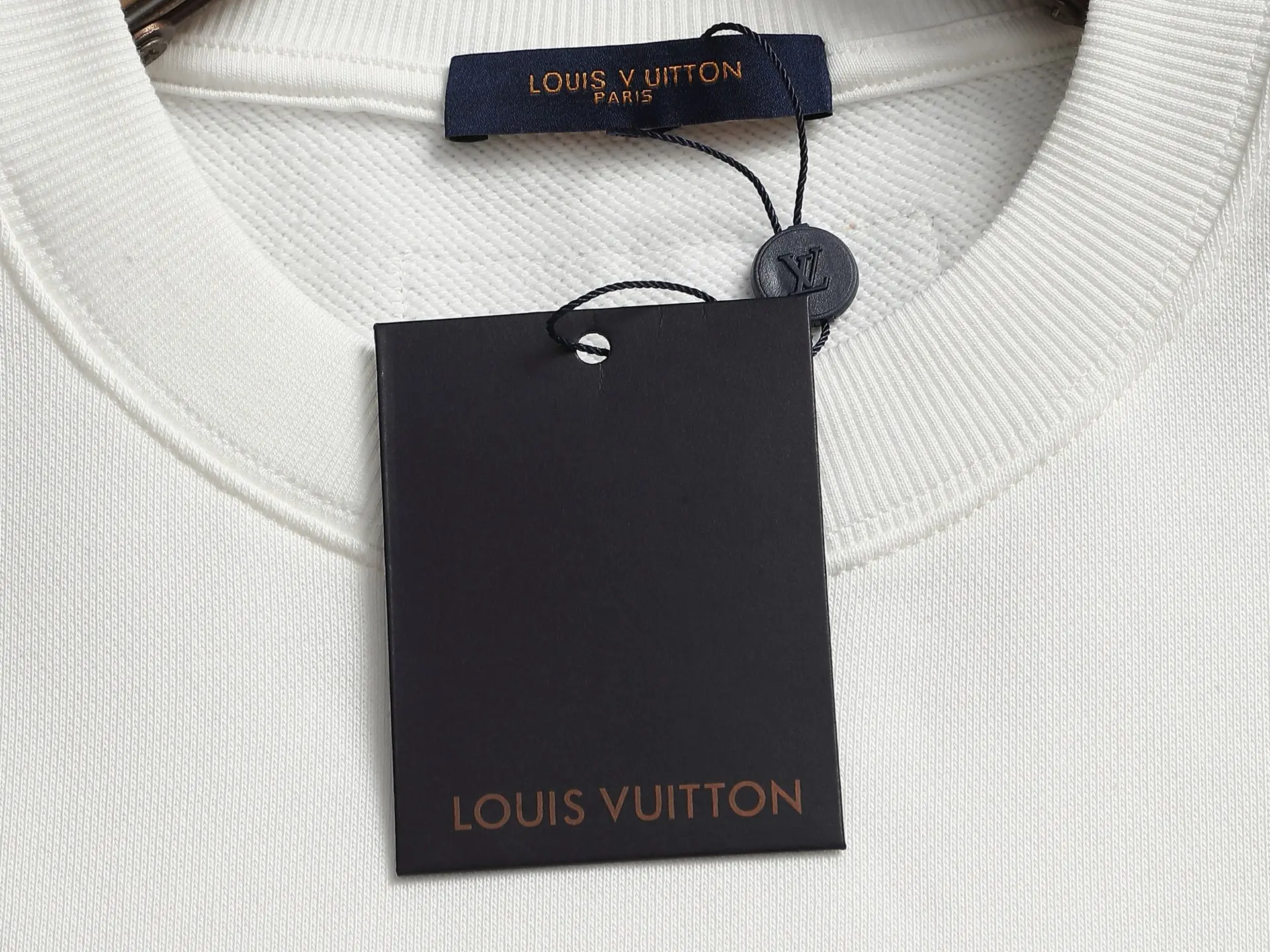 Embossed Monogram Pocket Sweatshirt D18021942 — view 5