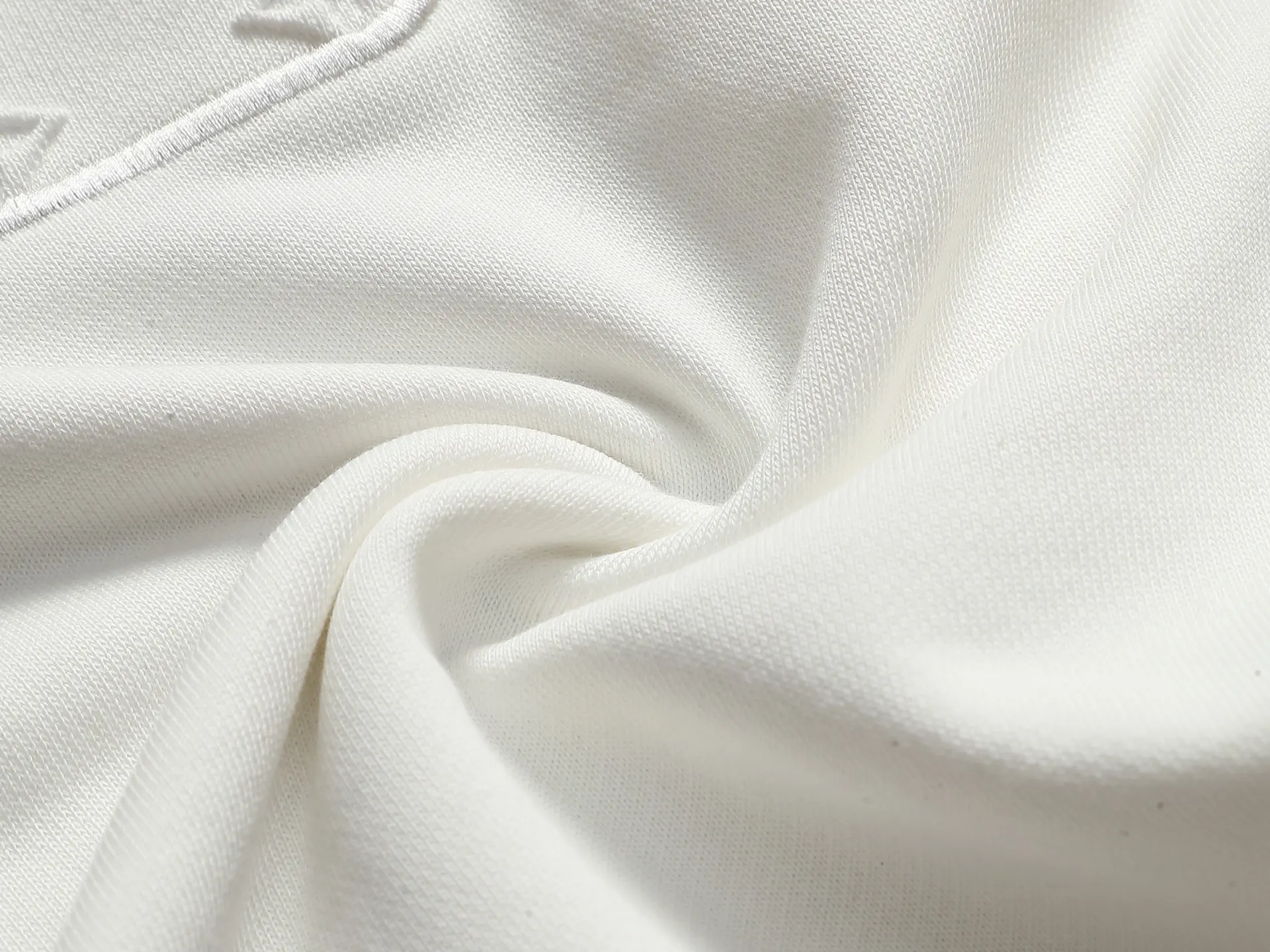 Embossed Monogram Pocket Sweatshirt D18021942 — view 7
