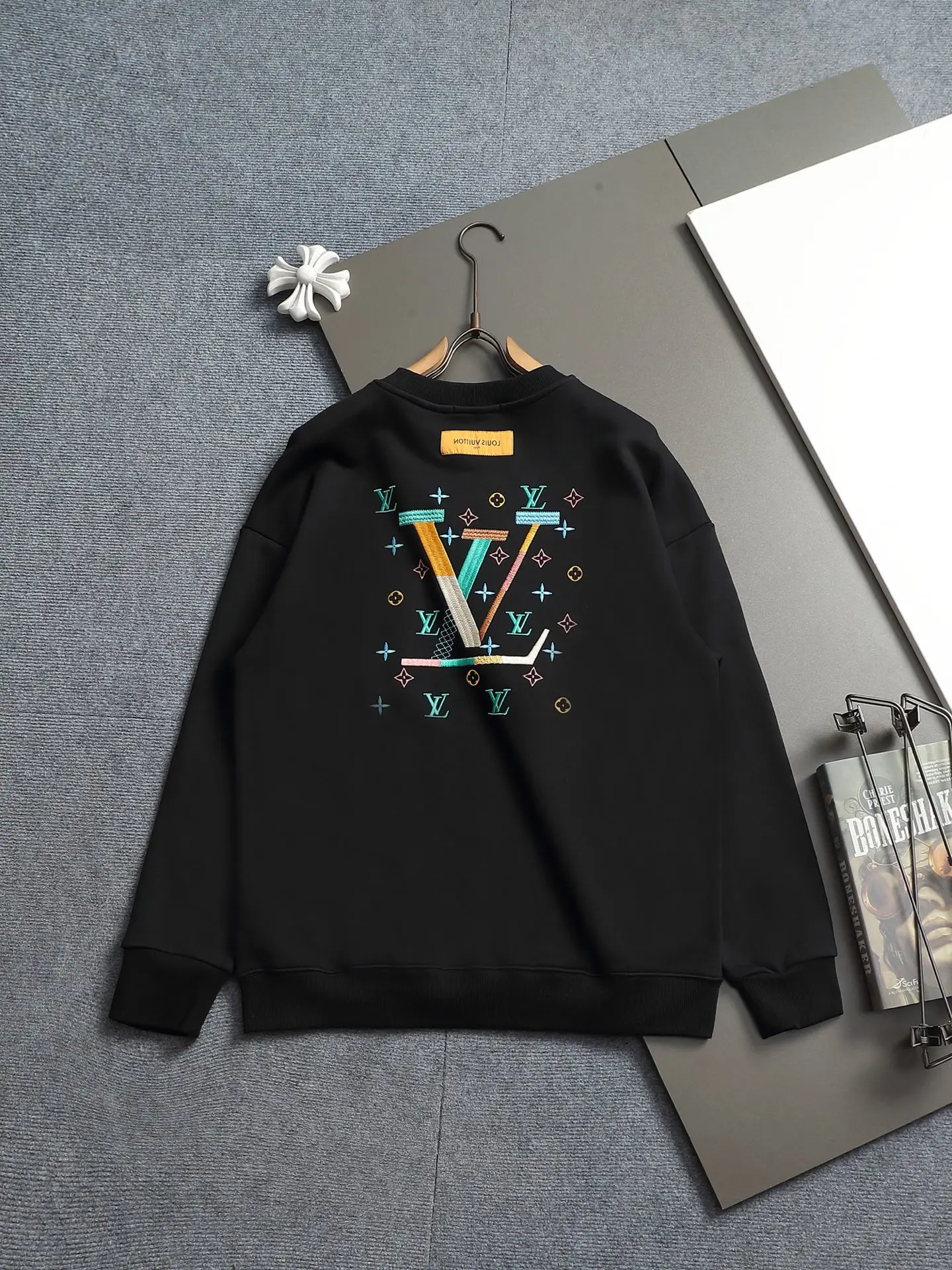 Logo Embroidered Crew-Neck Sweatshirt D18021956 — view 12