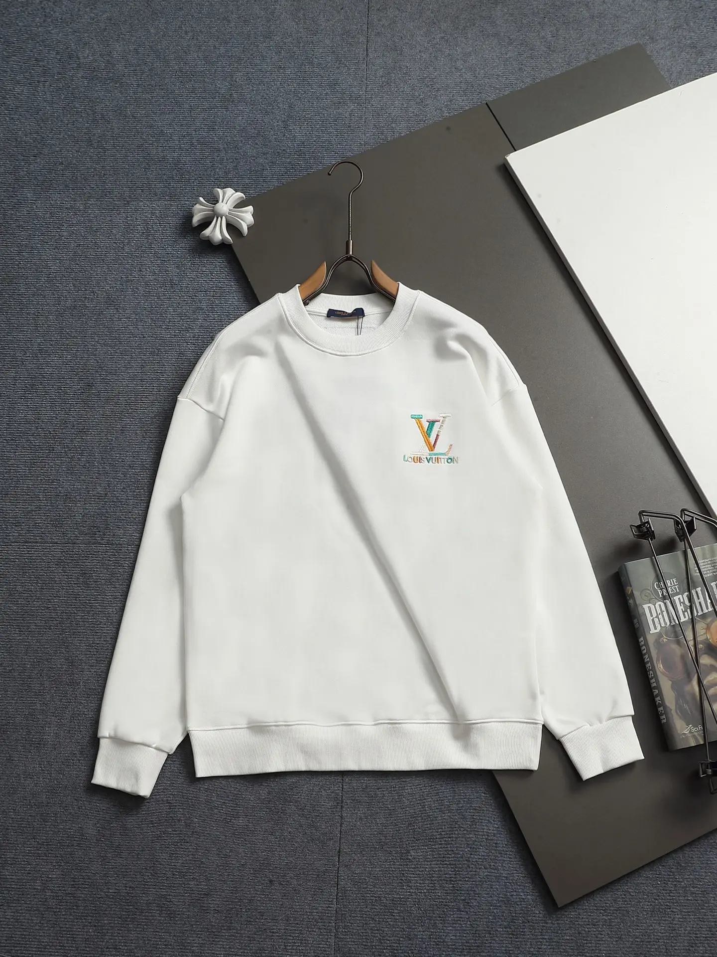 Logo Embroidered Crew-Neck Sweatshirt D18021955