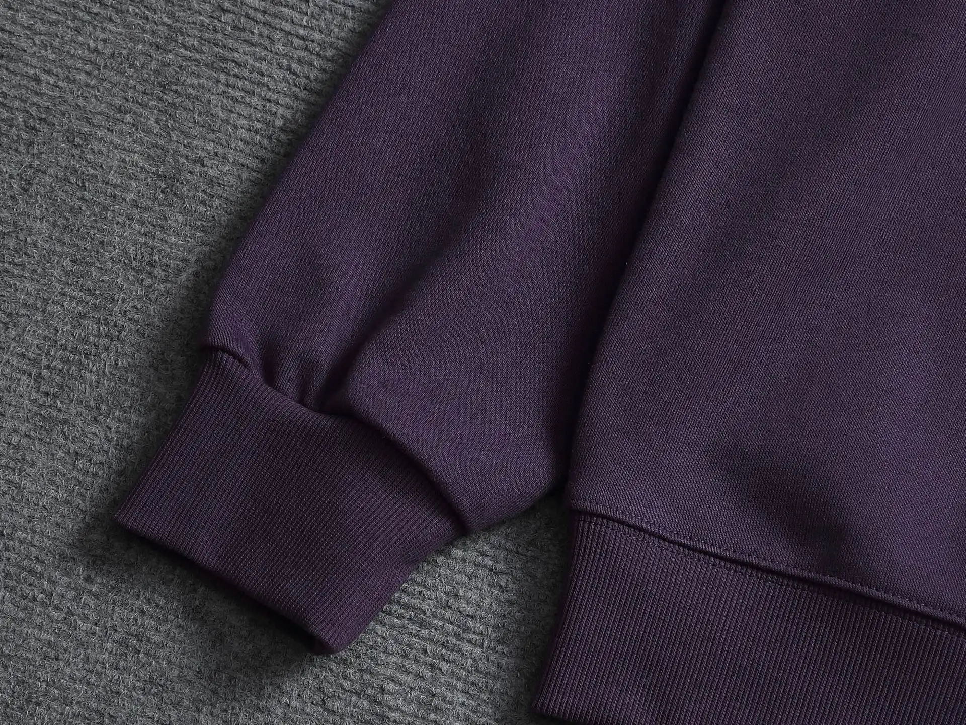 Logo Embroidered Crew-Neck Sweatshirt D18021940 — view 3