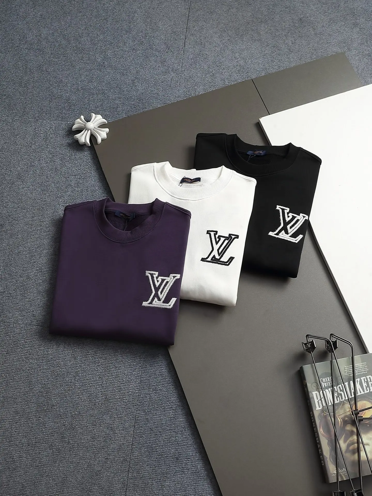 Logo Embroidered Crew-Neck Sweatshirt D18021940 — view 12