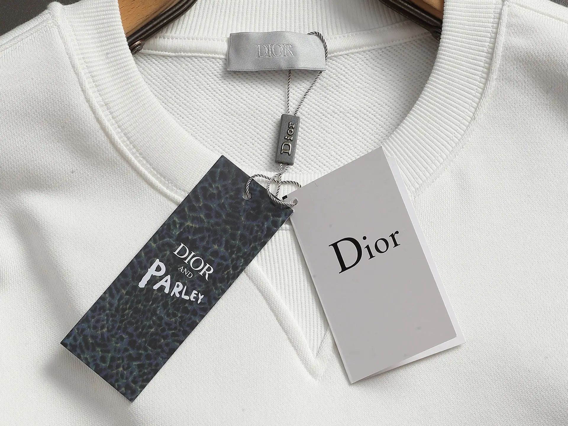 Logo Embroidery Crew-Neck Sweatshirt D18021937 — view 6