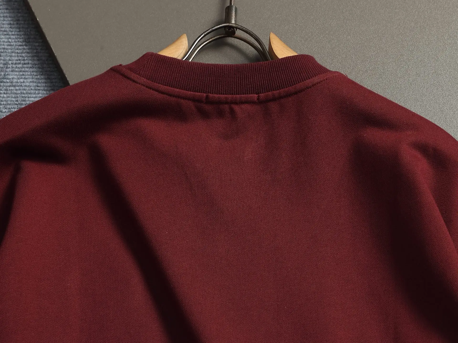 CD Logo Embroidered Crew-Neck Sweatshirt D18020195 — view 8