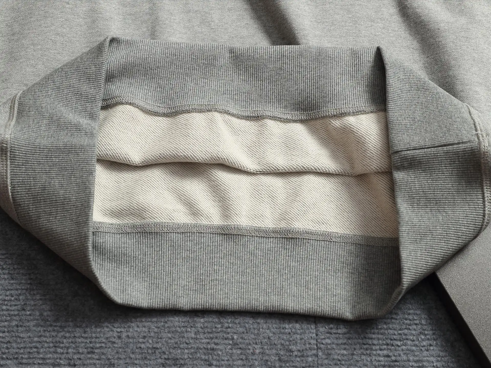 CD Icon Embroidered Crew-Neck Sweatshirt D18020196 — view 7