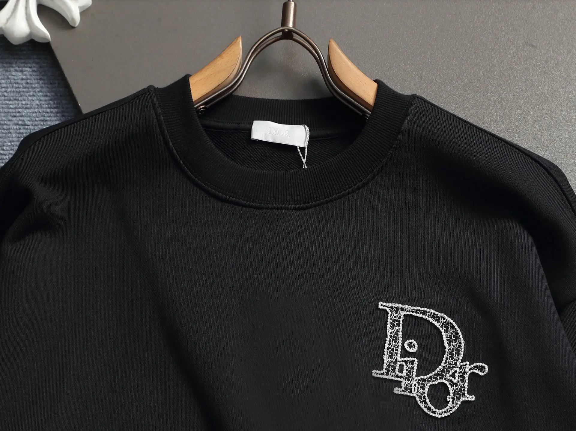 CD Logo Embroidered Crew-Neck Sweatshirt D18021954 — view 2