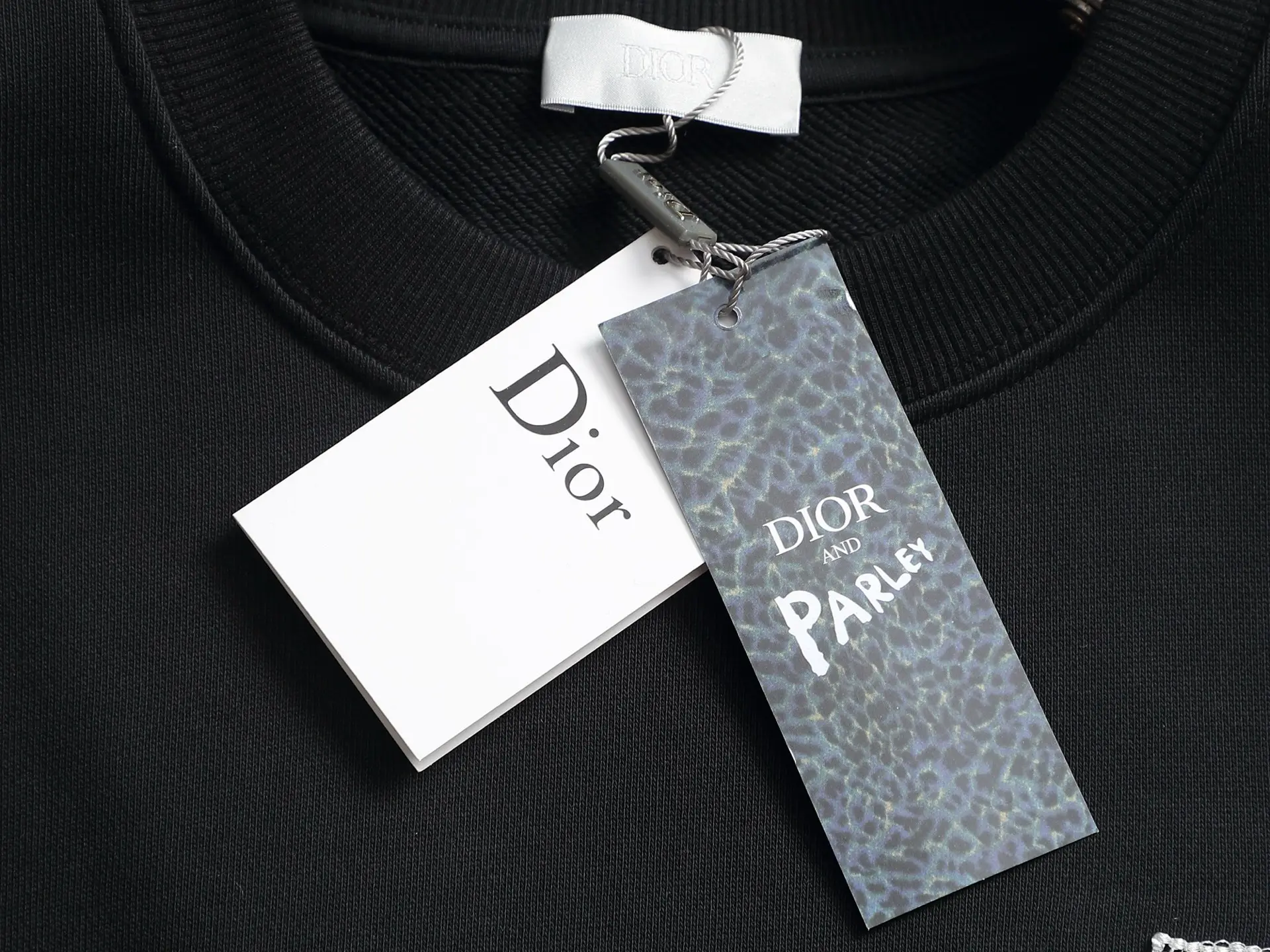 CD Logo Embroidered Crew-Neck Sweatshirt D18021954 — view 5