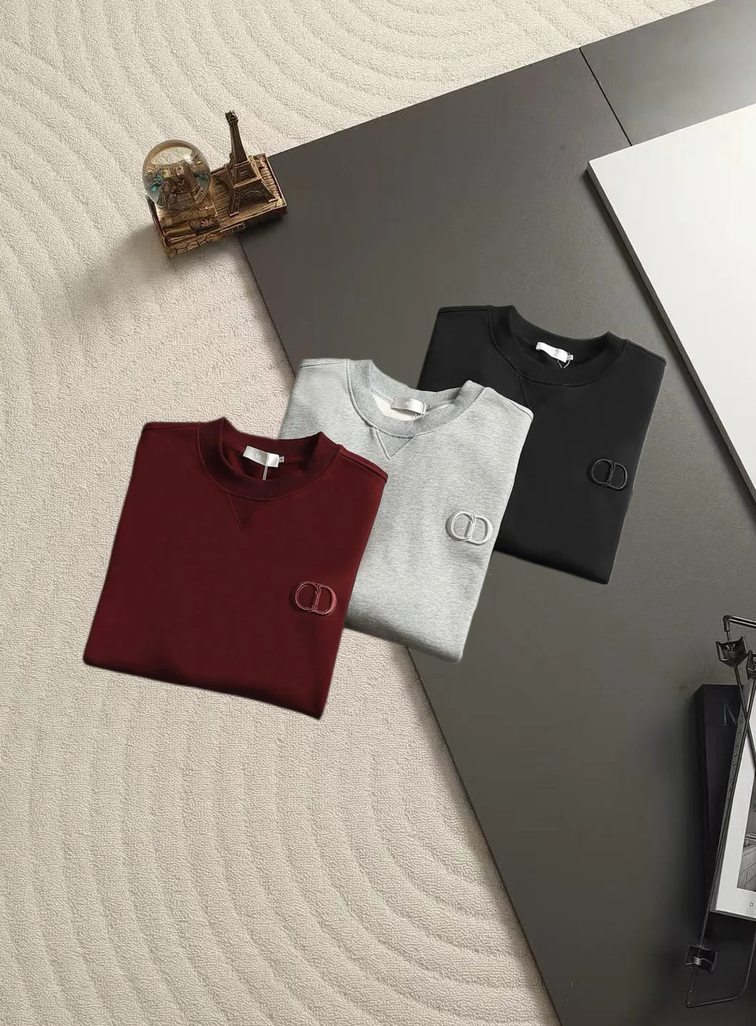 CD Icon Embroidered Crew-Neck Sweatshirt D18020197 — view 2