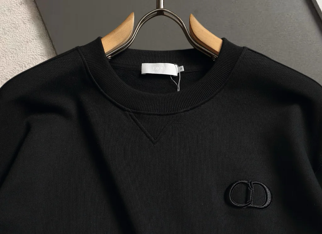 CD Icon Embroidered Crew-Neck Sweatshirt D18020197 — view 3