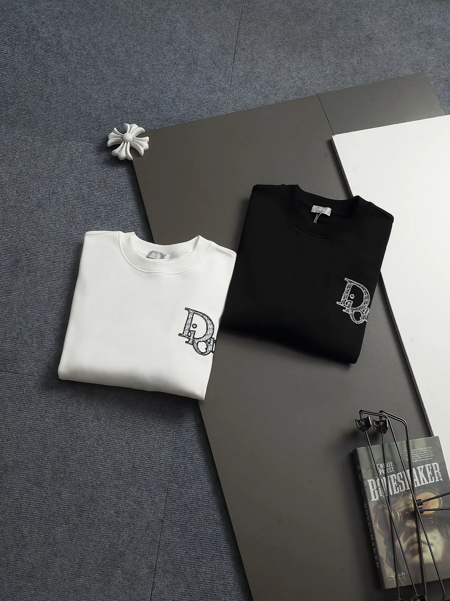 Logo-Embroidered Crew-Neck Sweatshirt D18021953 — view 12