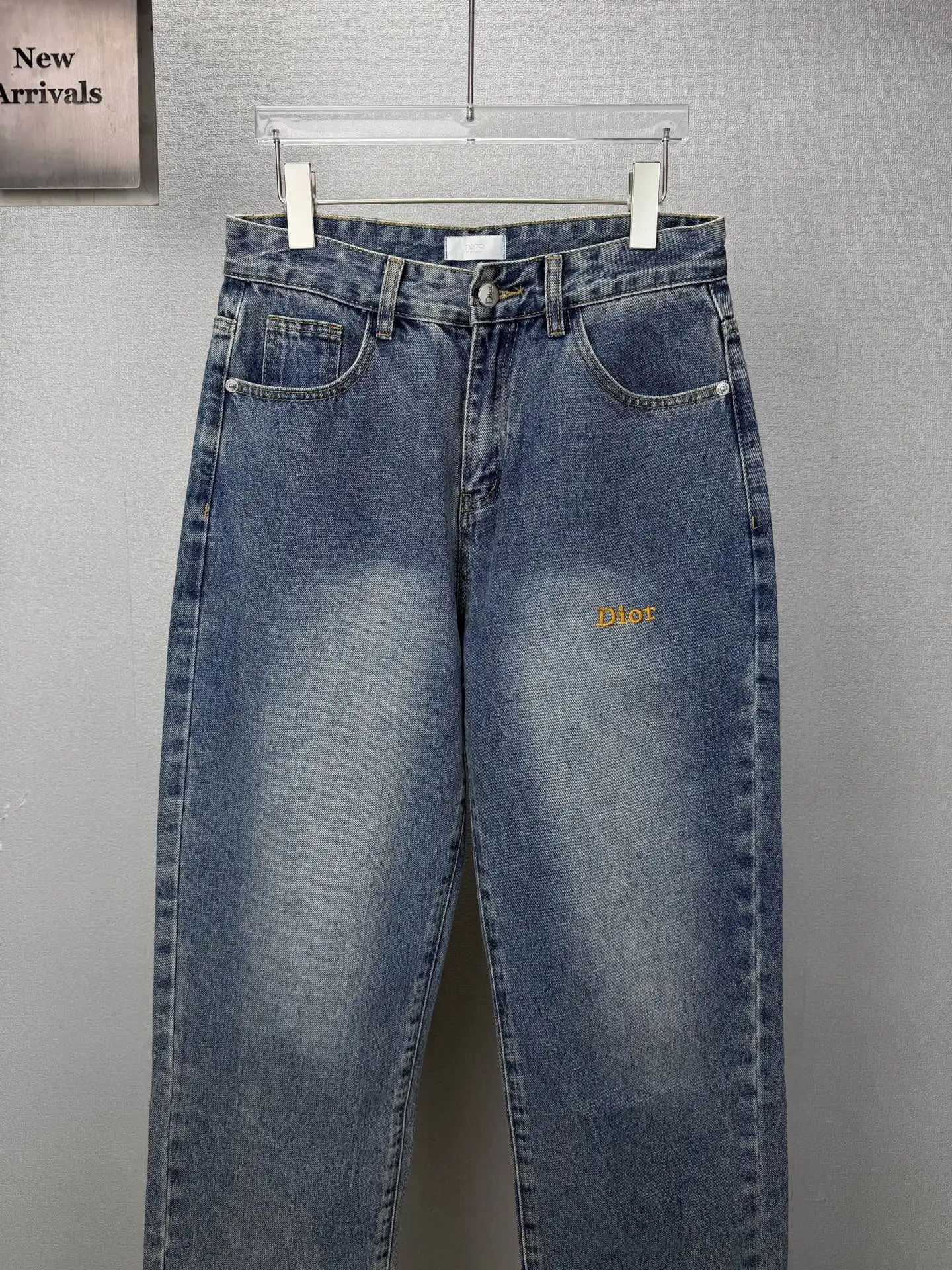 Logo-Embroidered Straight-Leg Jeans D18021865 — view 5