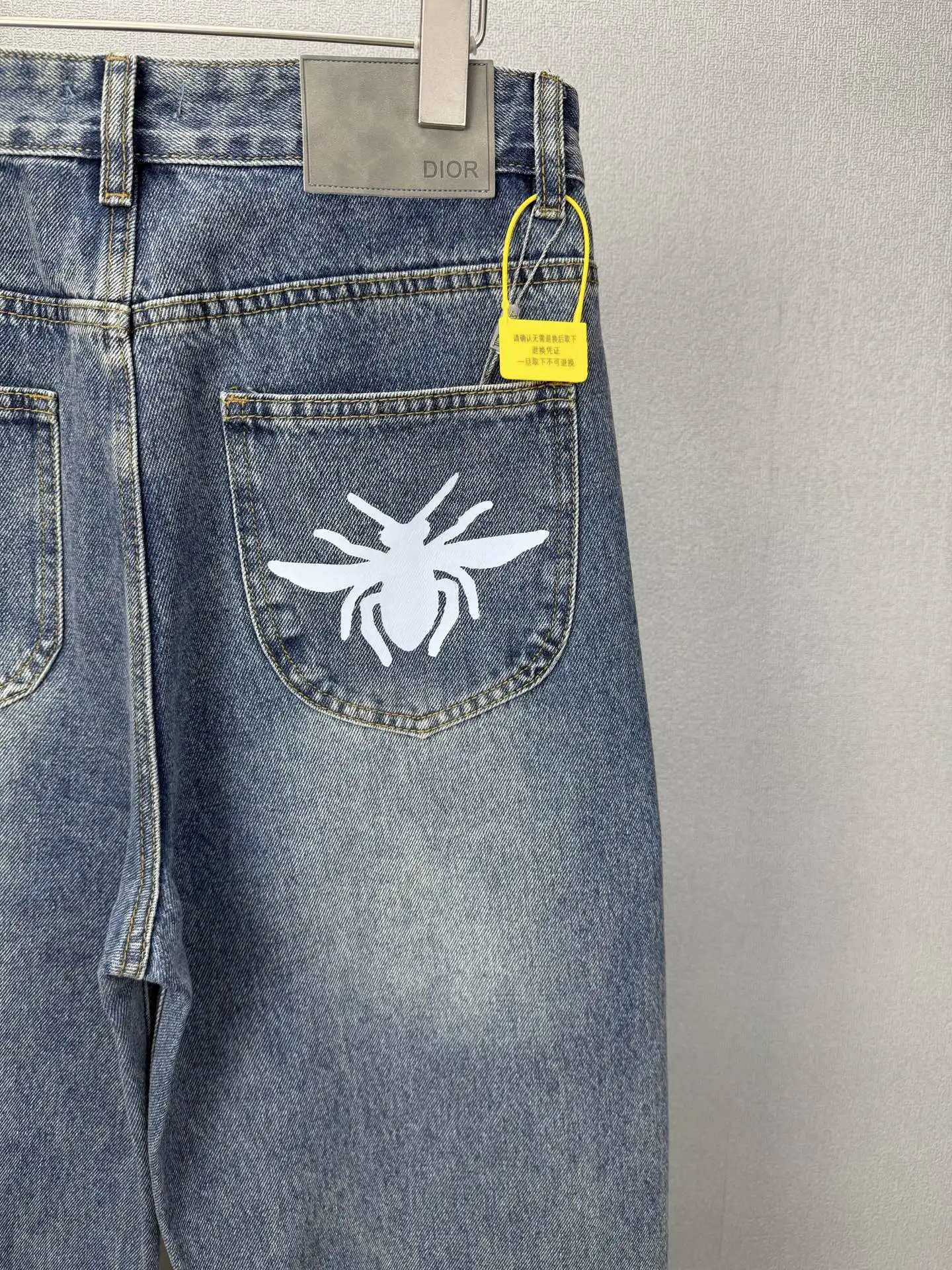 Logo-Embroidered Straight-Leg Jeans D18021865 — view 7