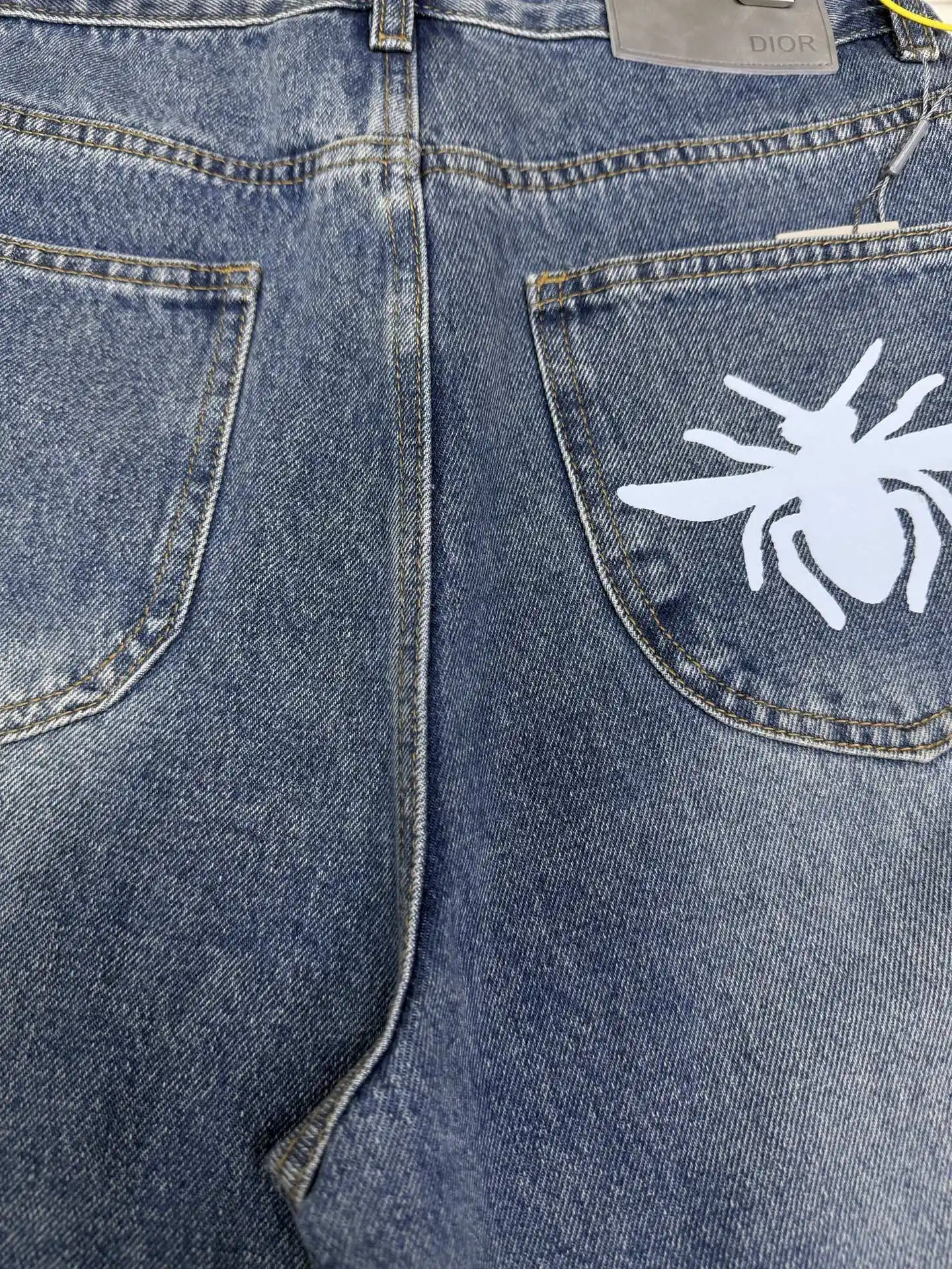 Logo-Embroidered Straight-Leg Jeans D18021865 — view 8