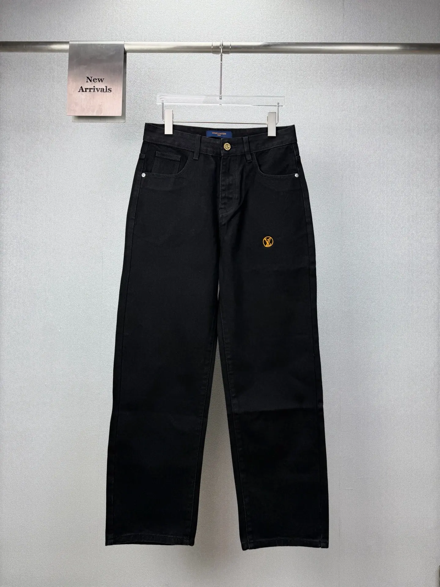 Logo Embroidered Straight-Leg Jeans D18021873