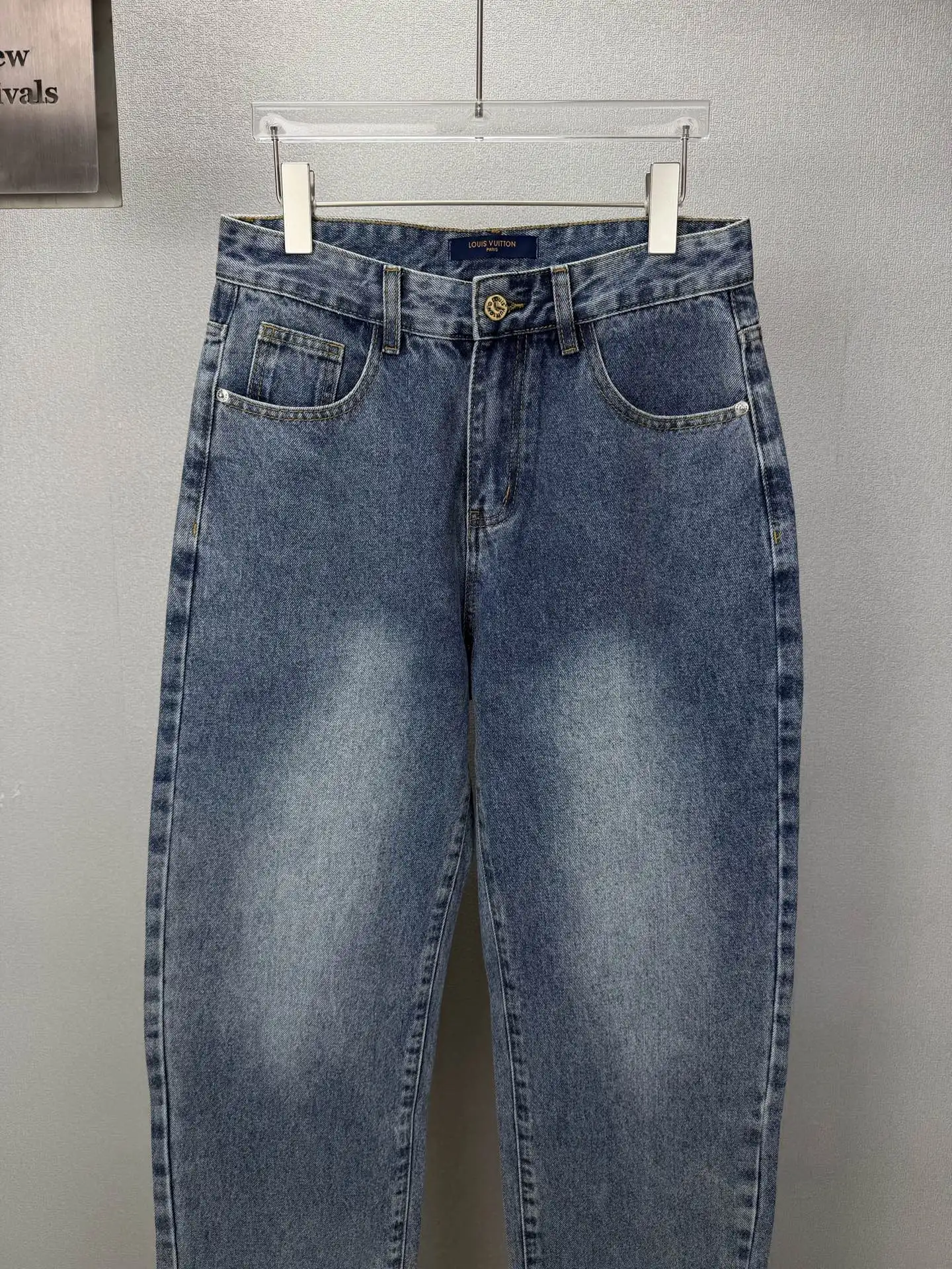 Straight-Leg Washed Denim Jeans D18021871 — view 5