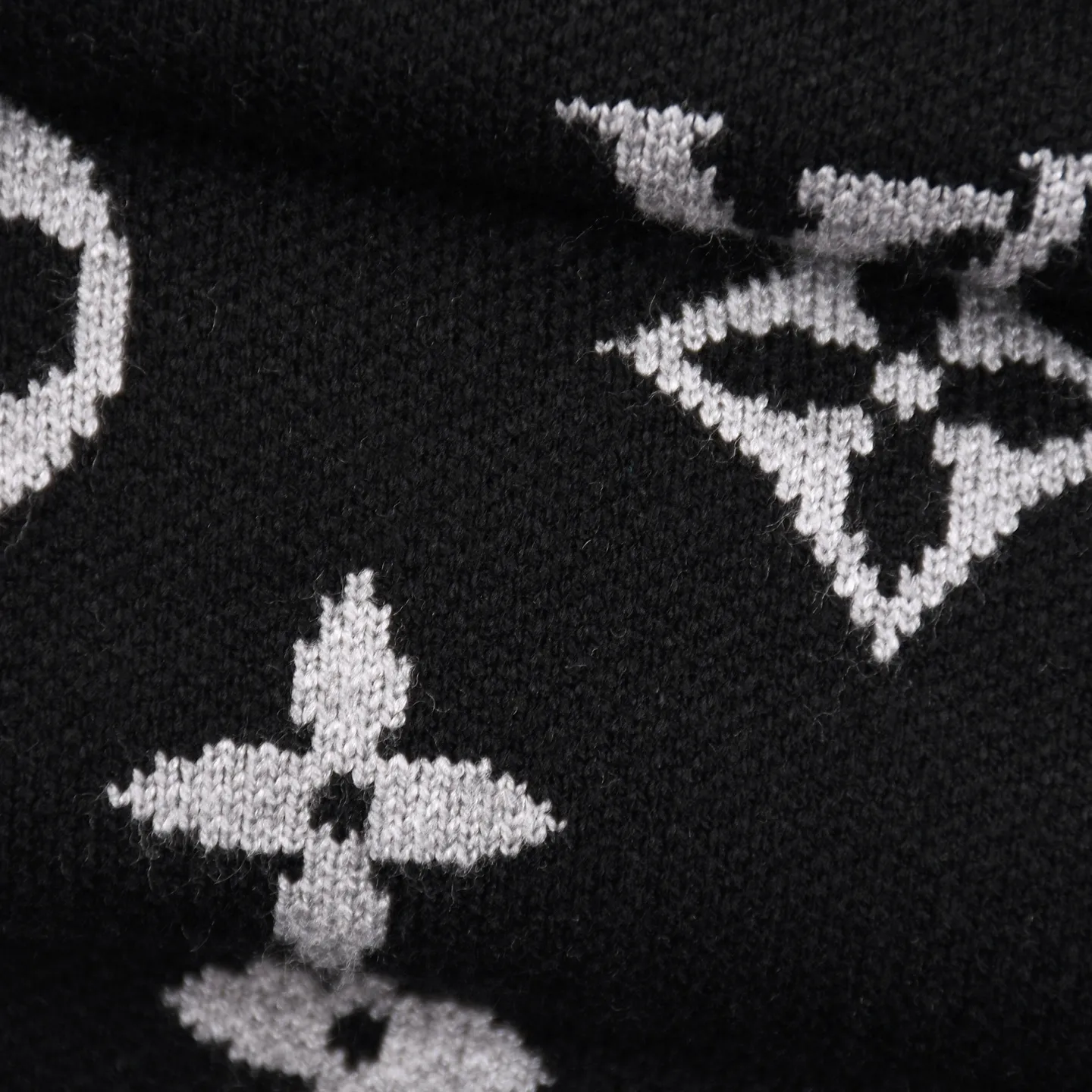 Monogram Jacquard Crew-Neck Sweater D18020333 — view 5